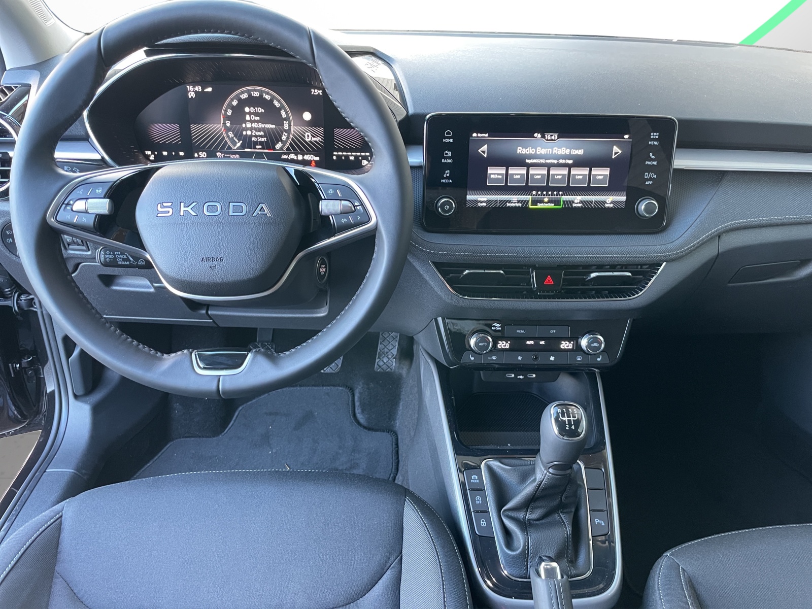 SKODA Fabia 1.0 TSI Selection-image-9