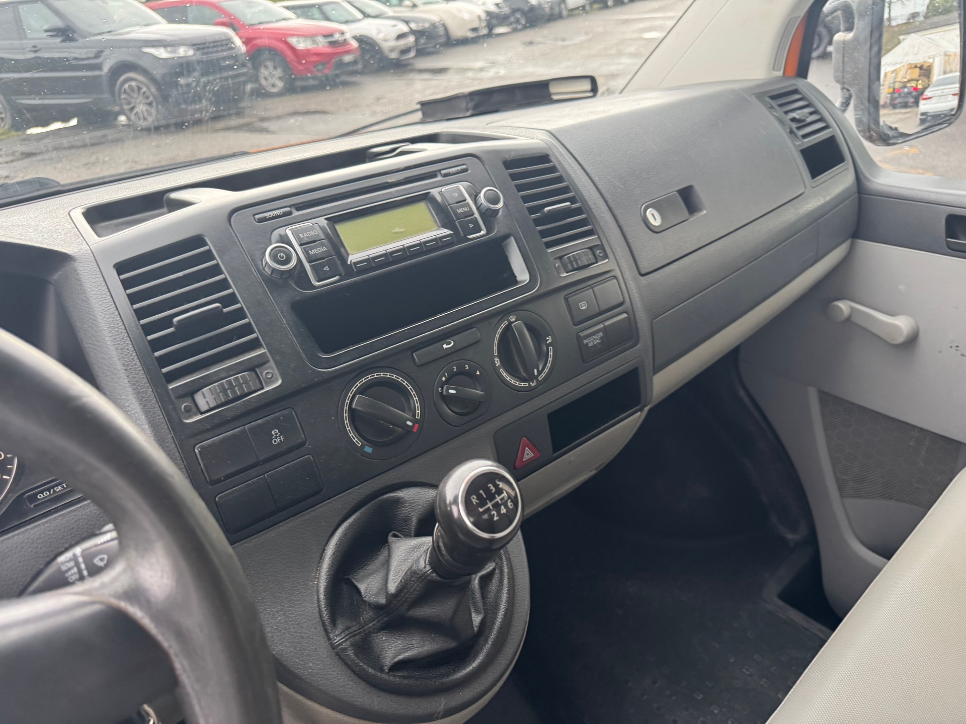 VW T5 2.0 TDI Champion 4Motion-image-9