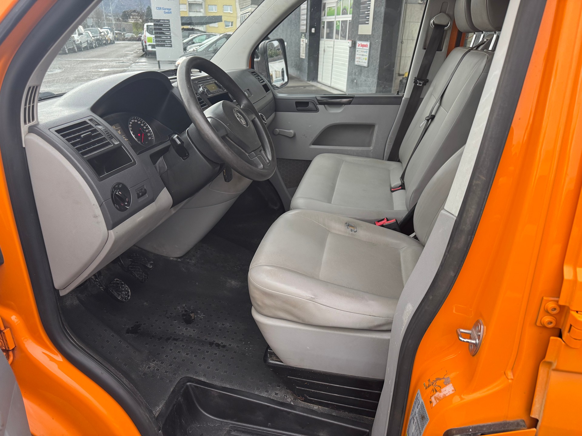 VW T5 2.0 TDI Champion 4Motion-image-7