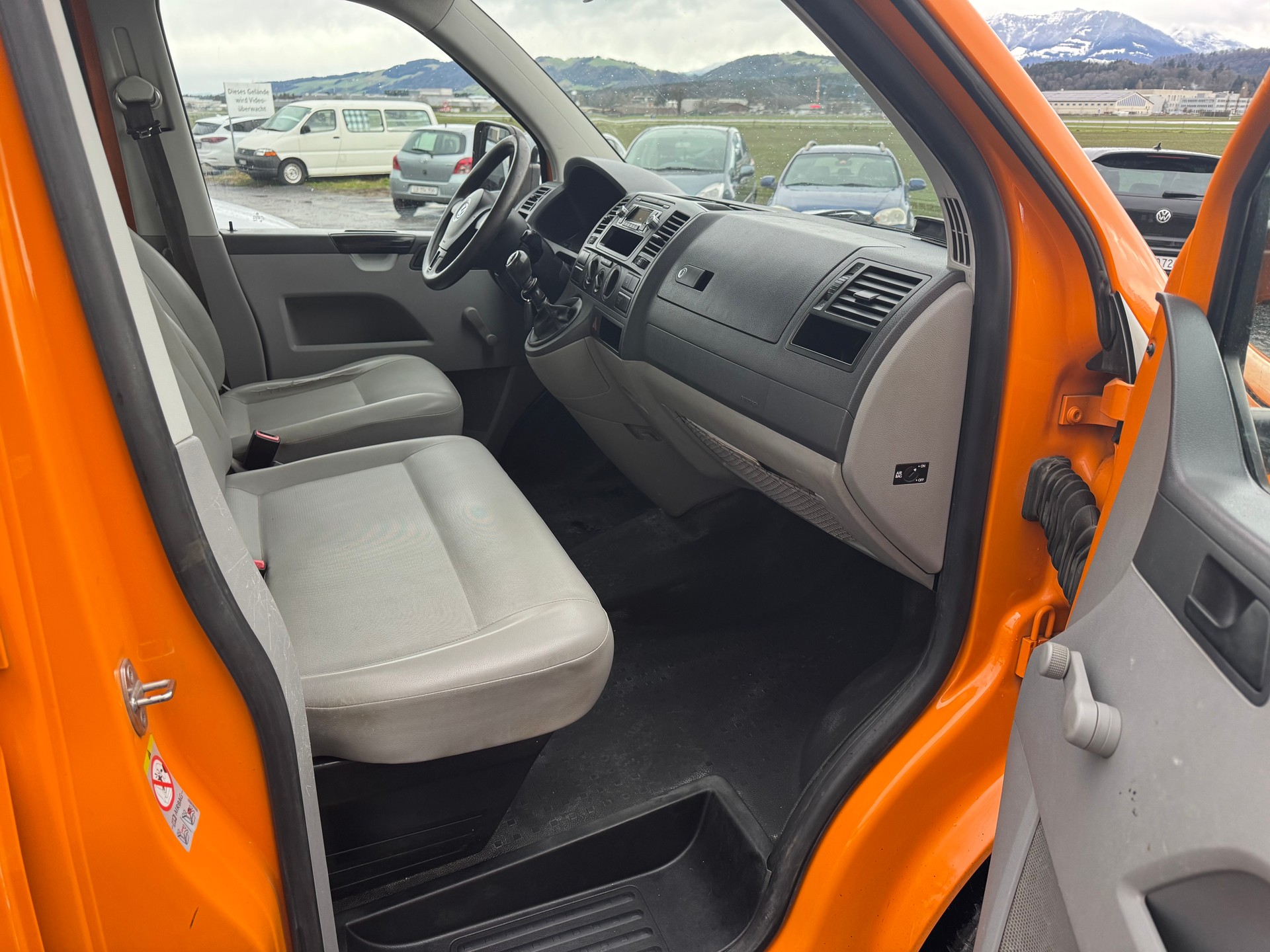 VW T5 2.0 TDI Champion 4Motion-image-10