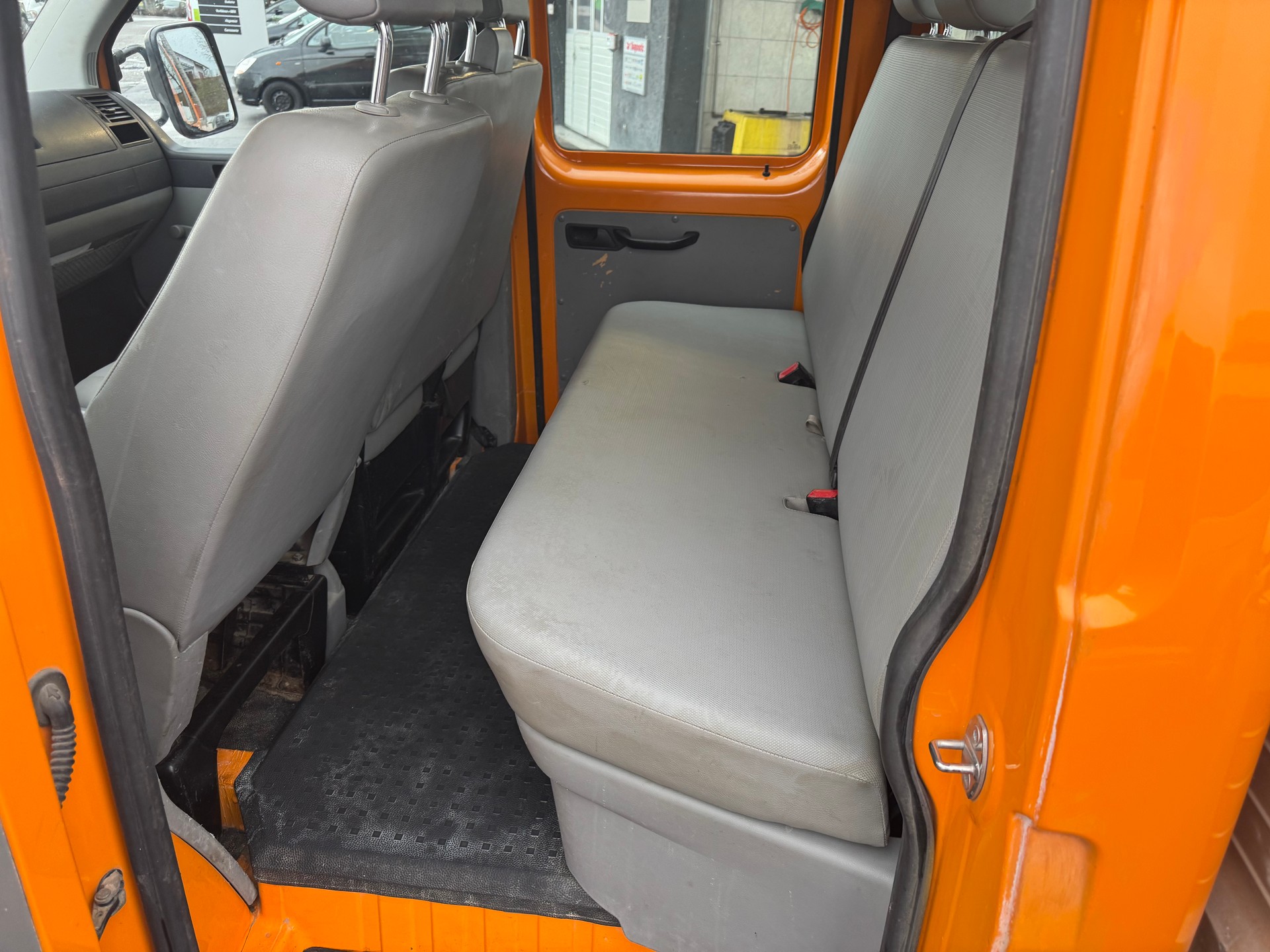 VW T5 2.0 TDI Champion 4Motion-image-5