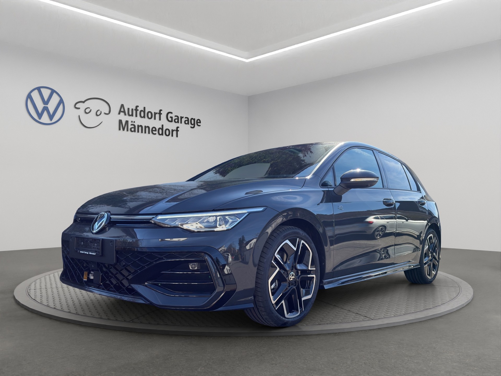 VW Golf 2.0 TSI R-Line DSG 4 Motion-image-0