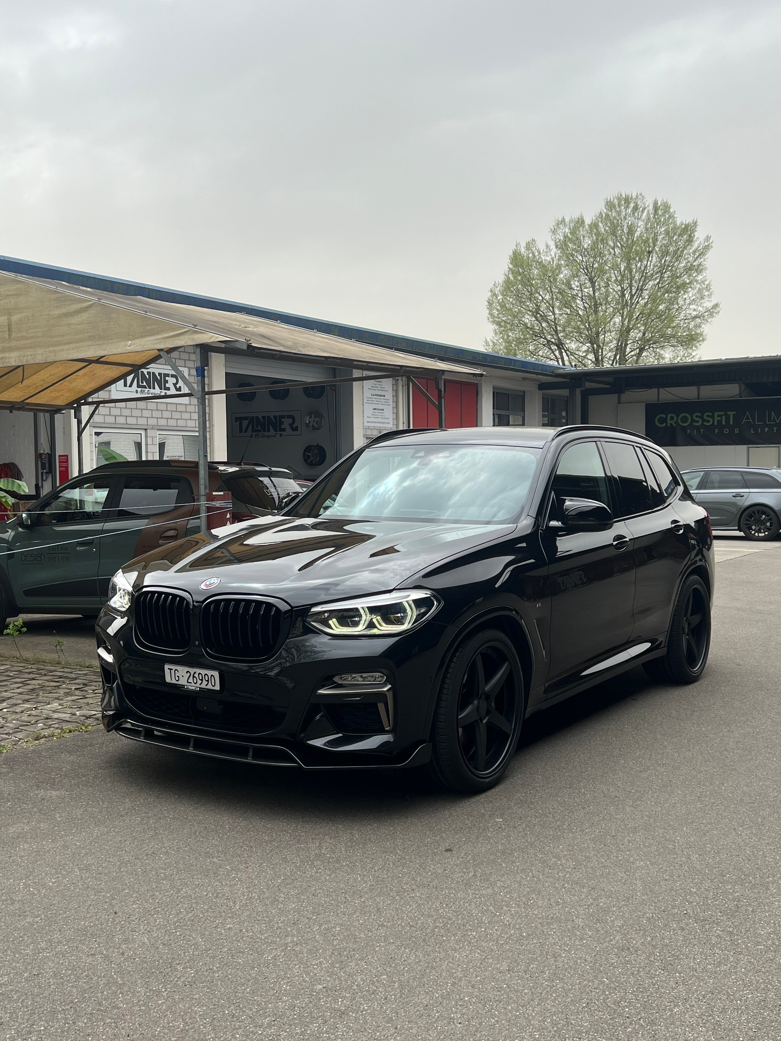 Car photo