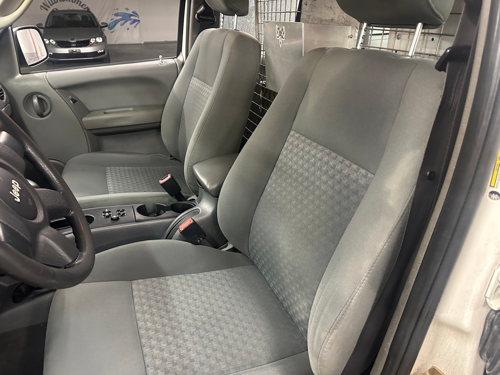 JEEP Cherokee 3.7 V6 Limited-image-8
