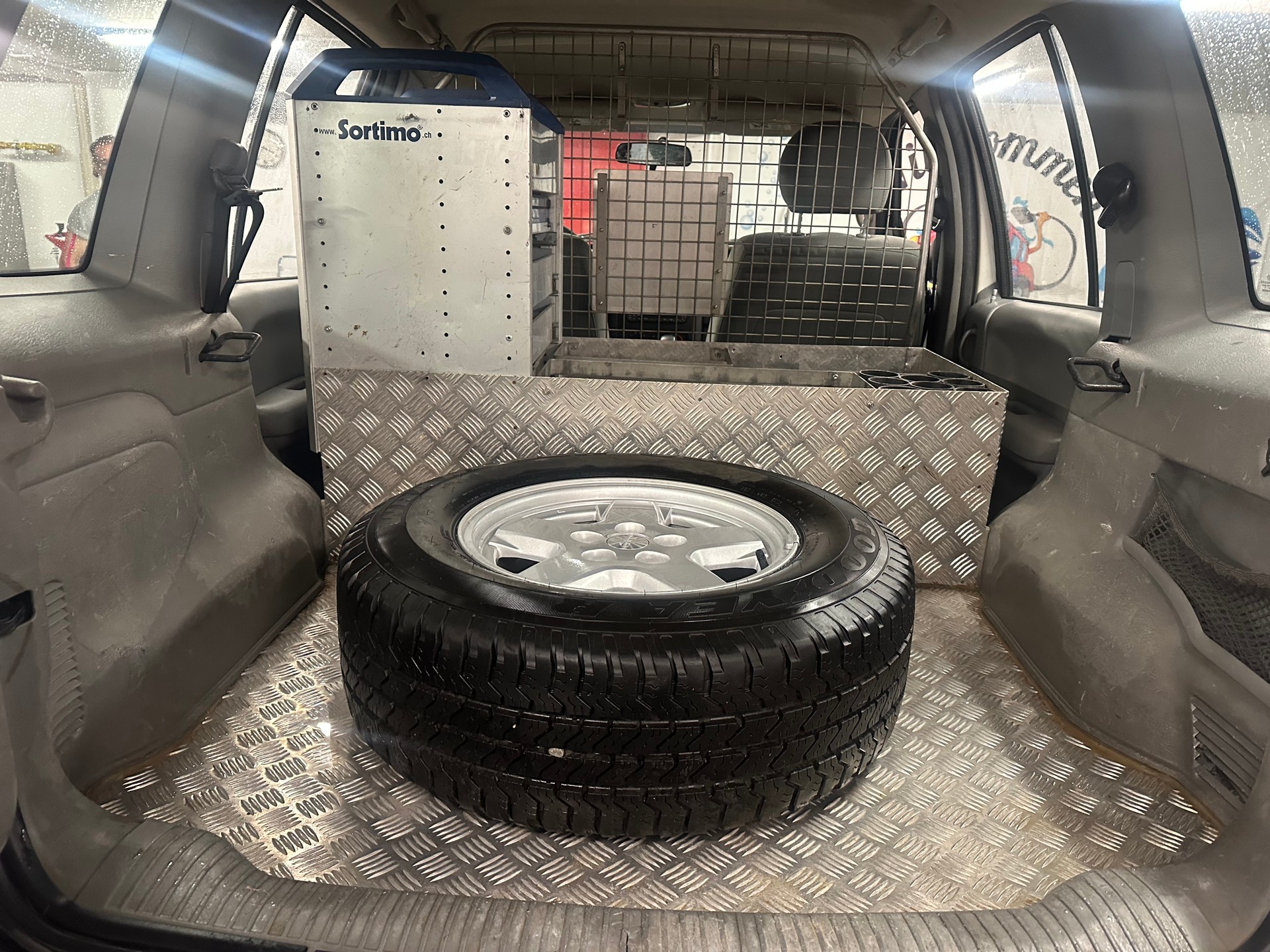 JEEP Cherokee 3.7 V6 Limited-image-10