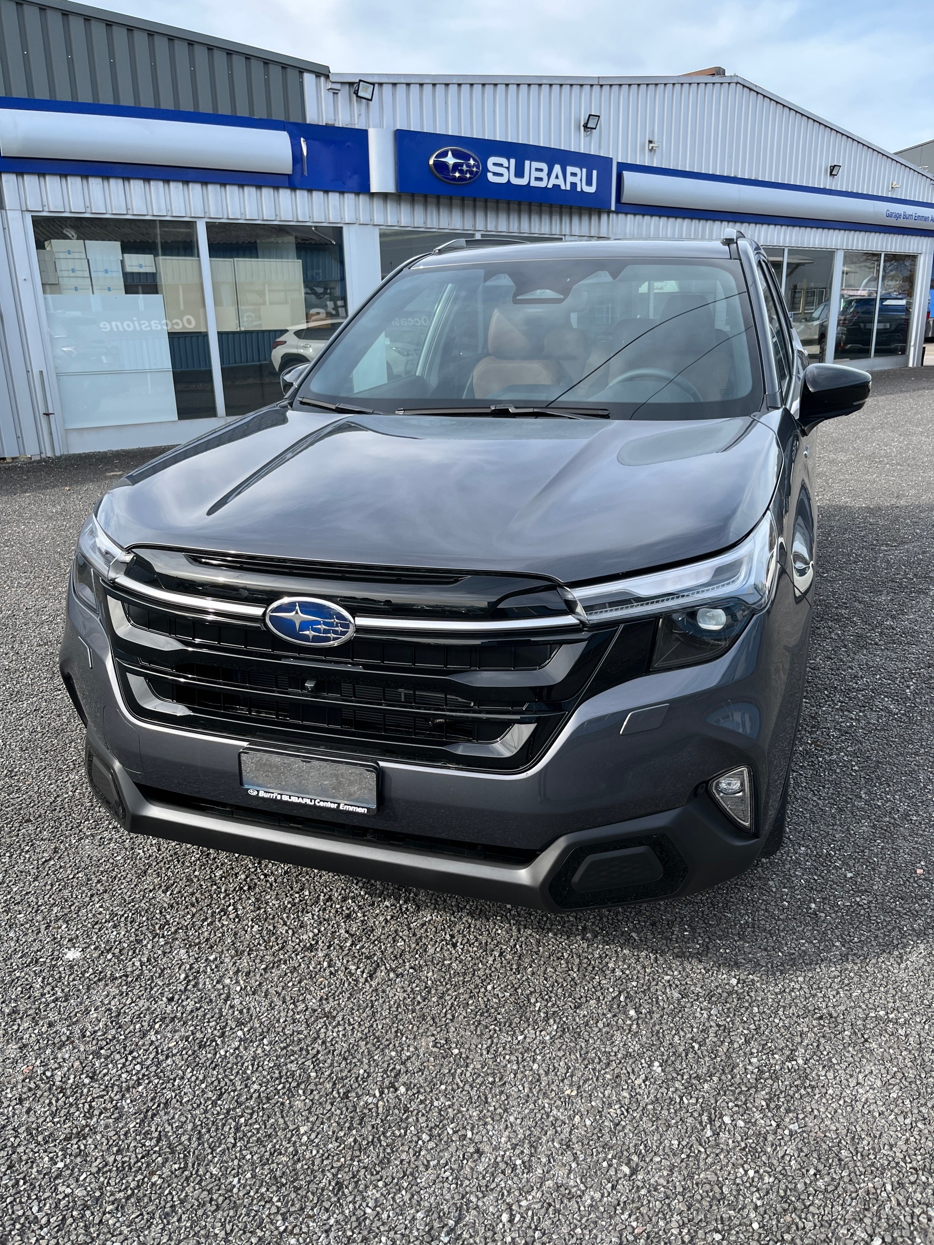 SUBARU Forester 2.0i e-Boxer Luxury Lineartronic-image-10