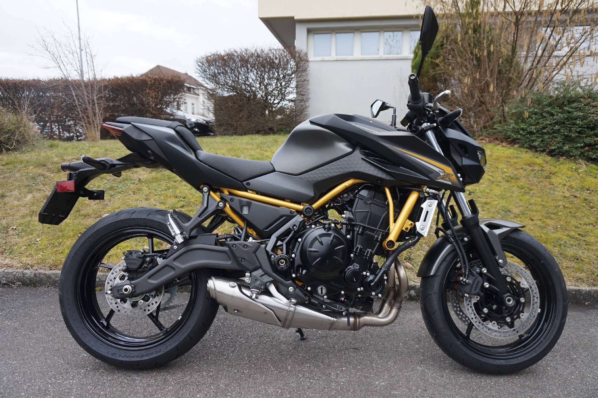 KAWASAKI Z650 S ABS (35kW/50kW) MY26-showroom-element-2