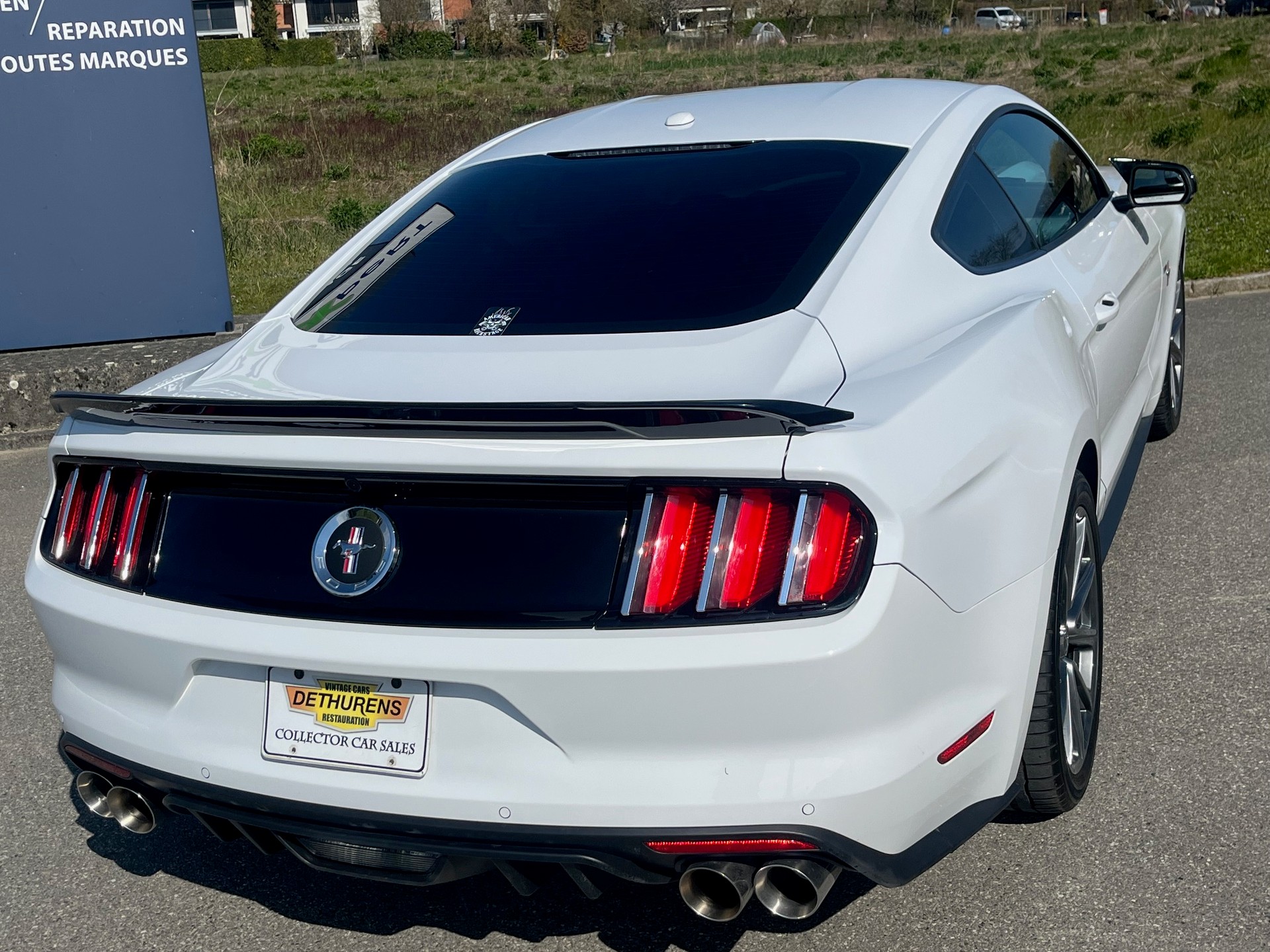FORD Mustang Fastback 5.0 V8 GT-image-4