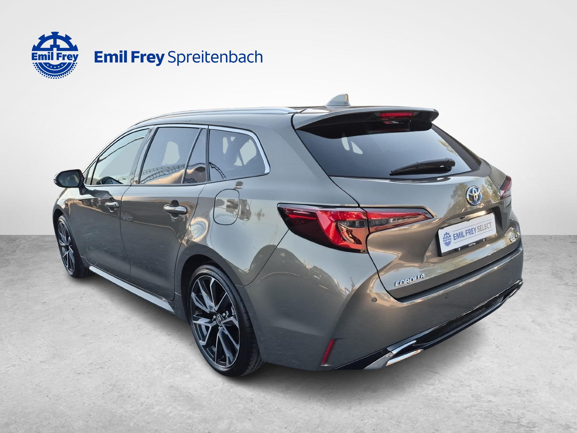 TOYOTA Corolla Touring Sports 2.0 HSD Premium / Jetzt mit attraktivem 1.99% Leasing!-showroom-element-2