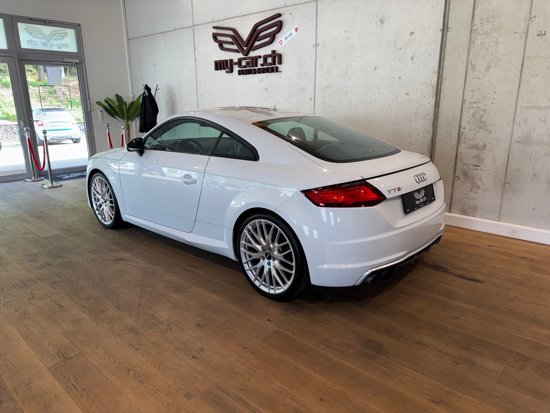 AUDI TTS Coupé 2.0 TFSI quattro S-tronic || MATRIX || B&O || SPURHALTEASSISTENT || 20 ZOLL-image-8