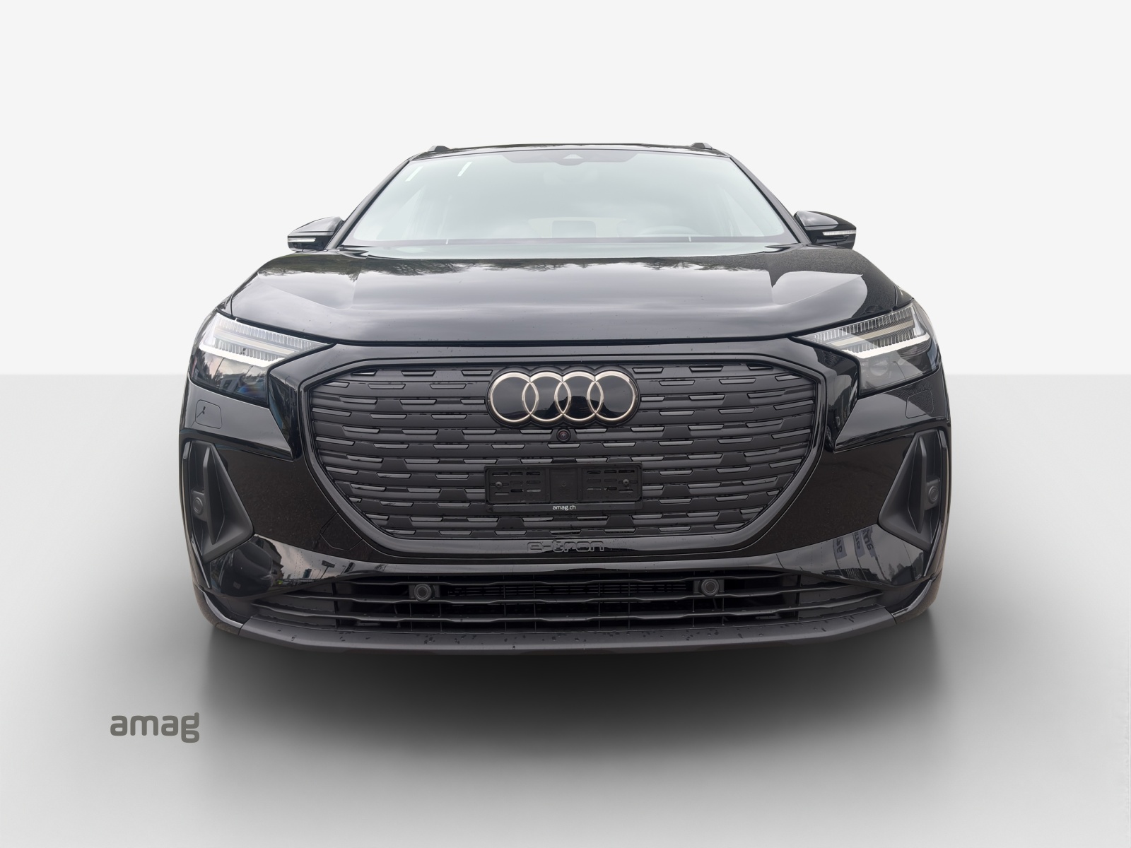AUDI Q4 e-tron 45 Attraction quattro-image-6