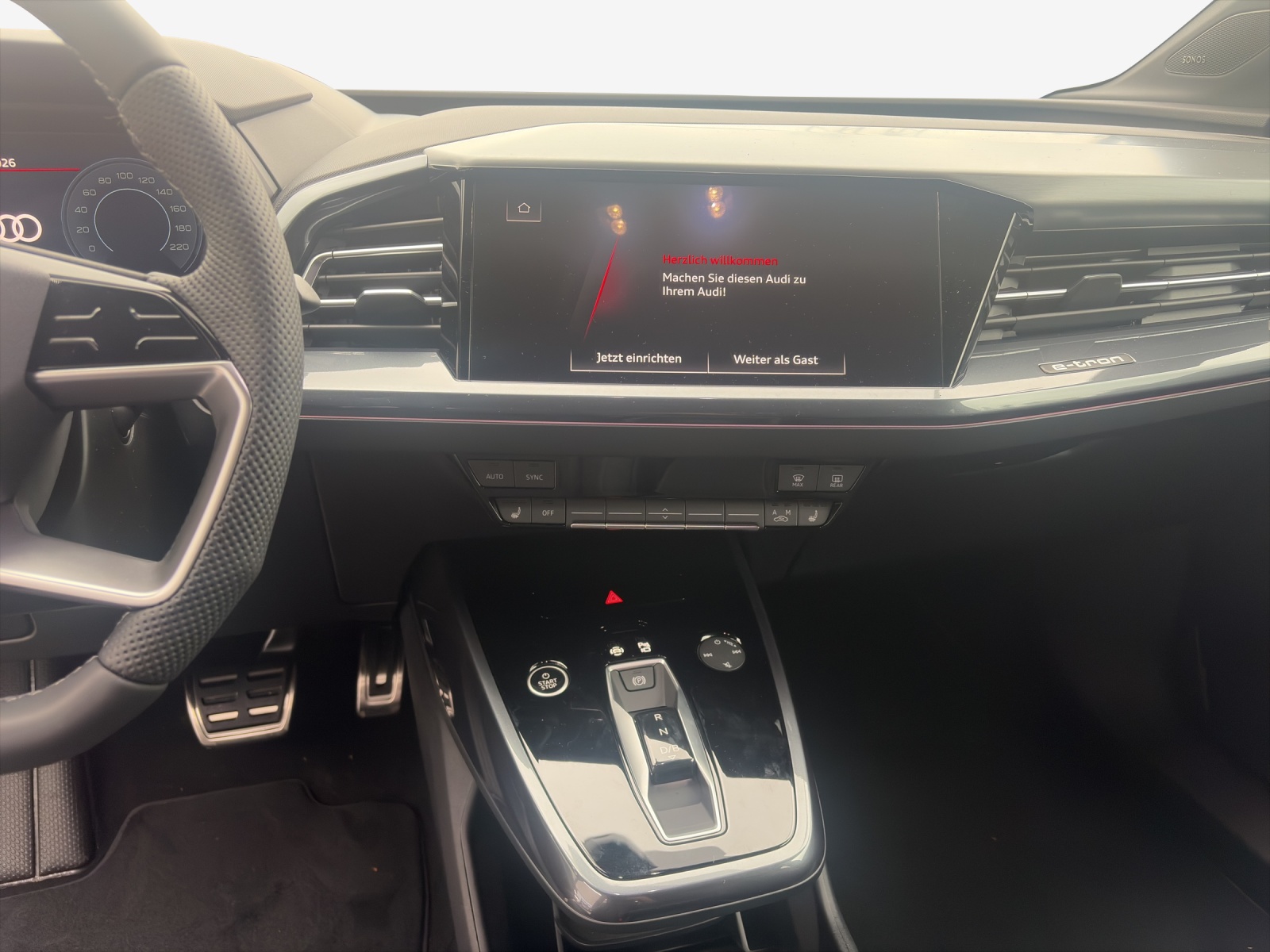 AUDI Q4 e-tron 45 Attraction quattro-image-10