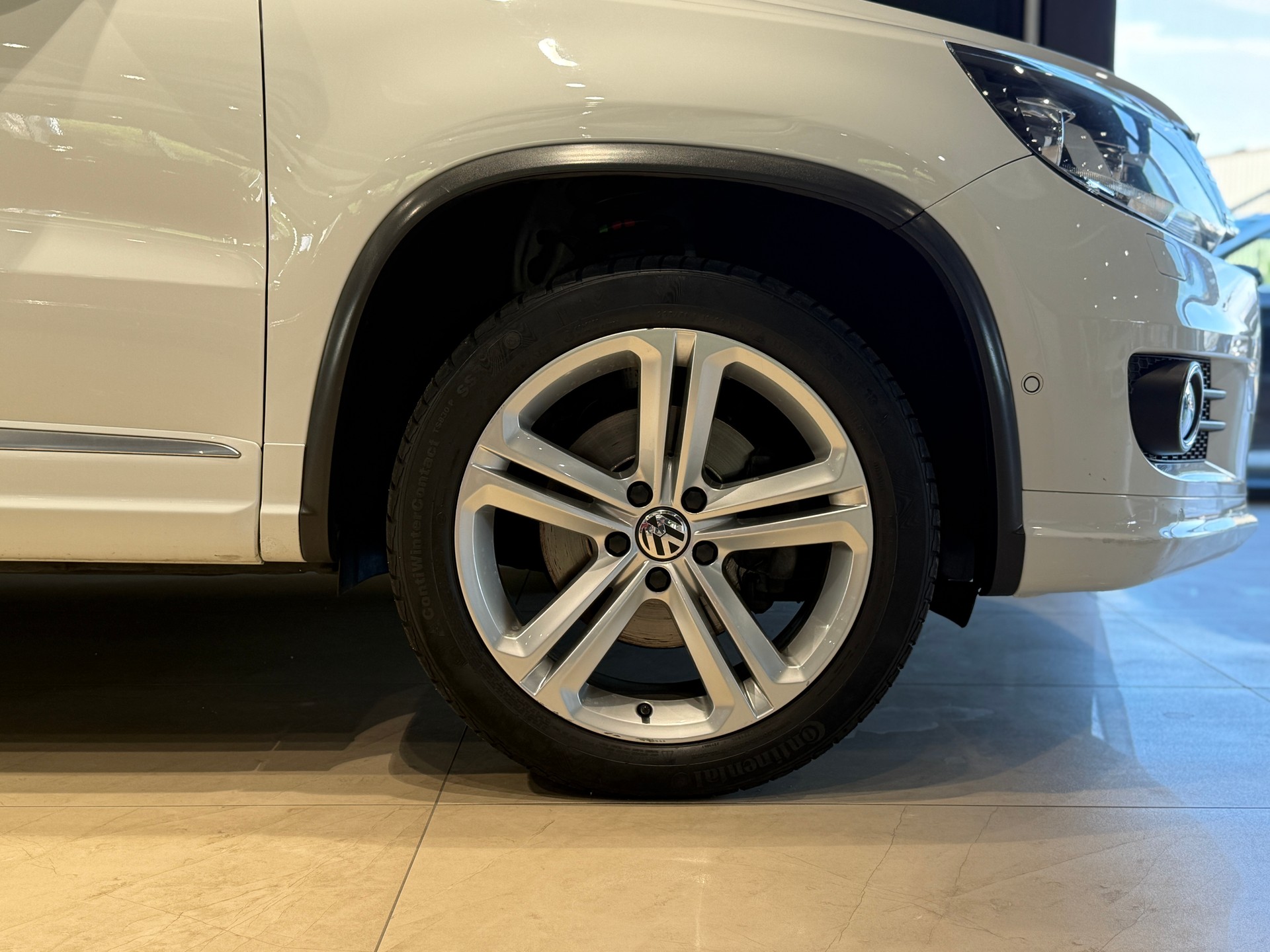 VW Tiguan 2.0 TSI Sport&Style 4Motion DSG-image-4