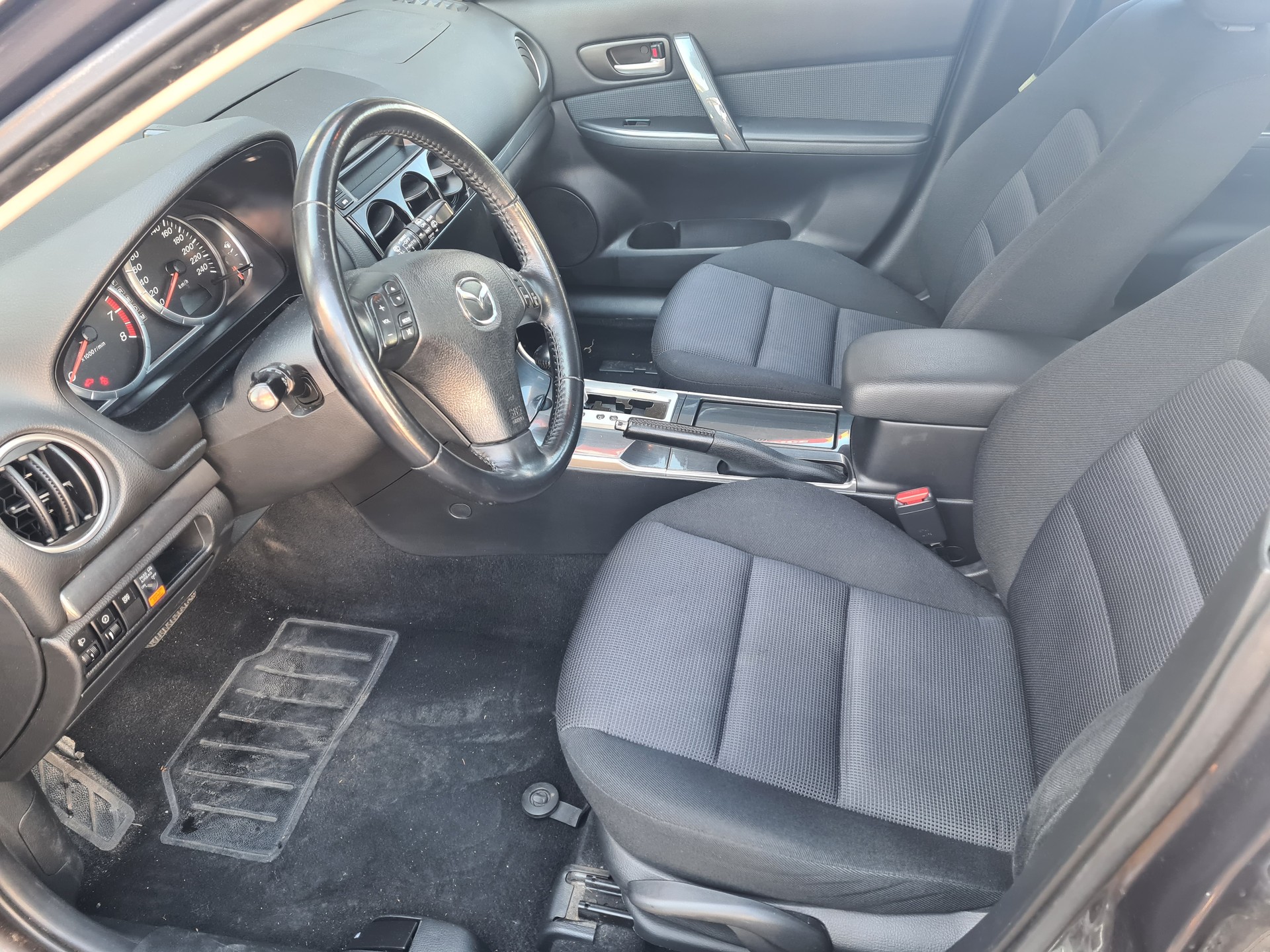 MAZDA 6 2.0 16V Exclusive-image-9