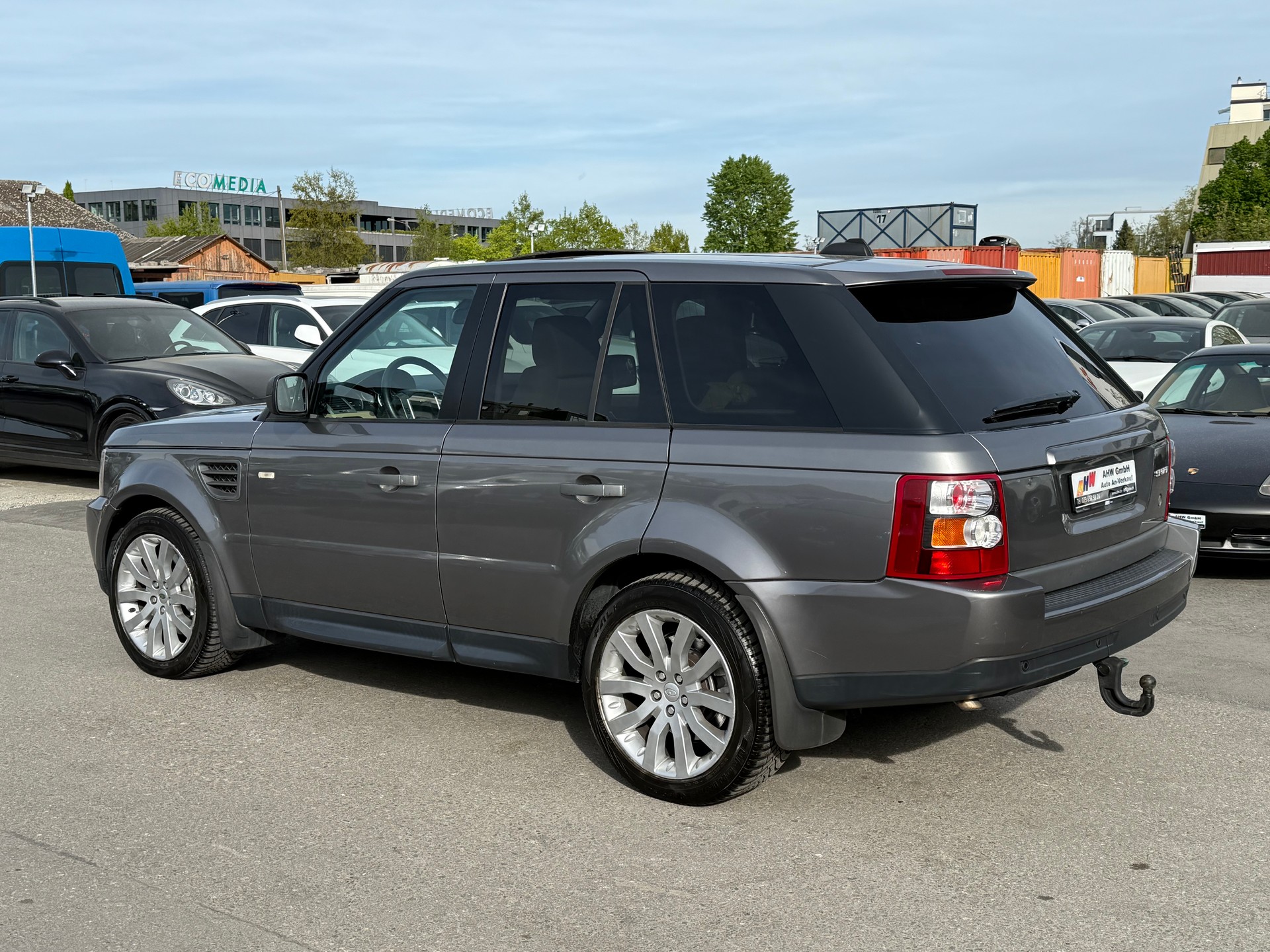 LAND ROVER Range Rover Sport 3.6 Td8 HSE Automatic / Frisch ab MFK & Service / AHK 3500kg / Schiebedach / harman/kardon L7 / Kühlbox-image-5