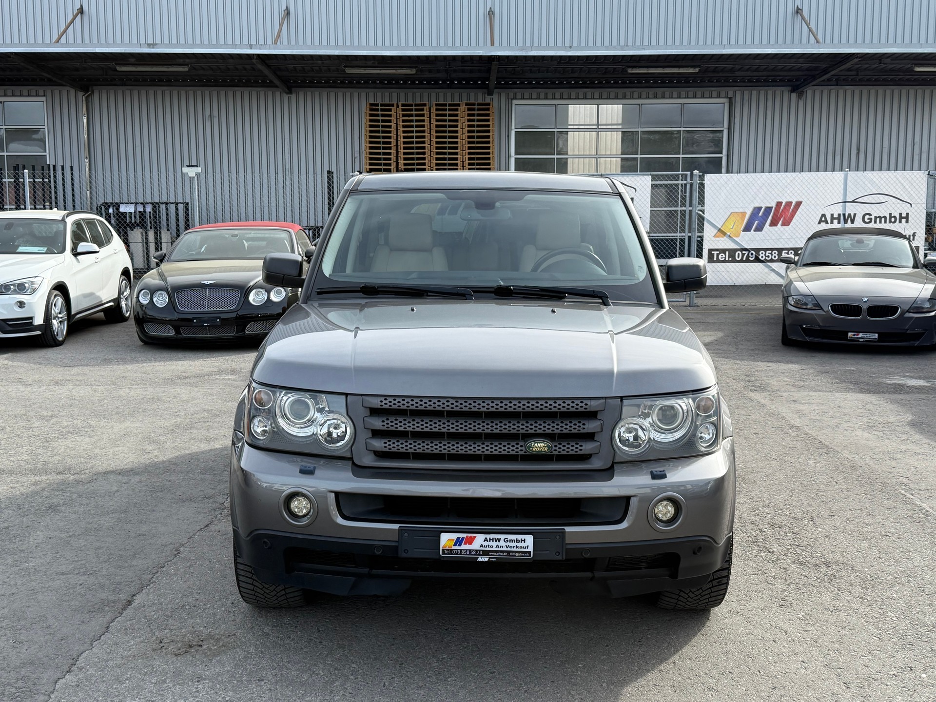 LAND ROVER Range Rover Sport 3.6 Td8 HSE Automatic / Frisch ab MFK & Service / AHK 3500kg / Schiebedach / harman/kardon L7 / Kühlbox-image-1