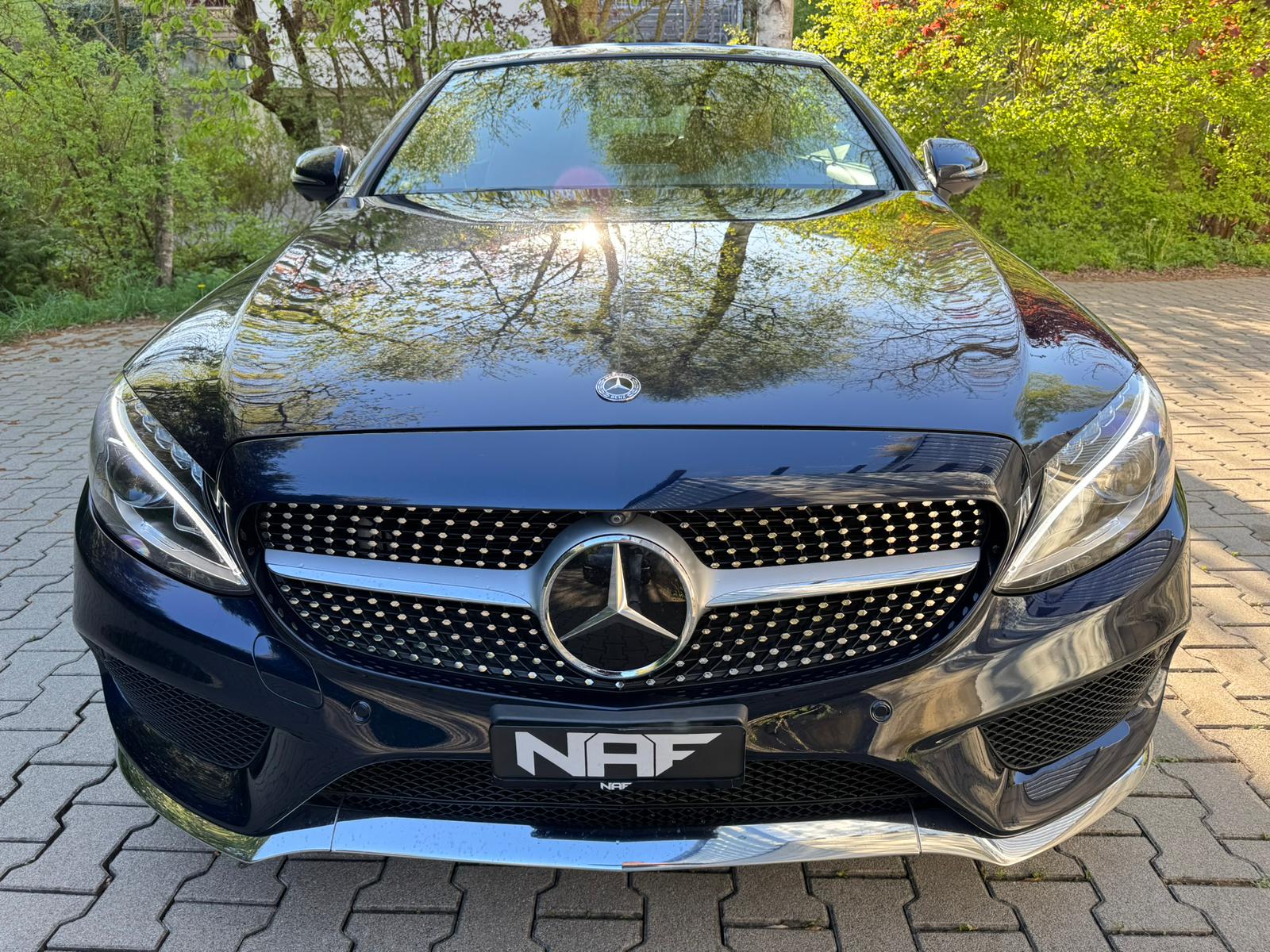 MERCEDES-BENZ C 200 Cabriolet AMG Line 4Matic 9G-Tronic-image-11