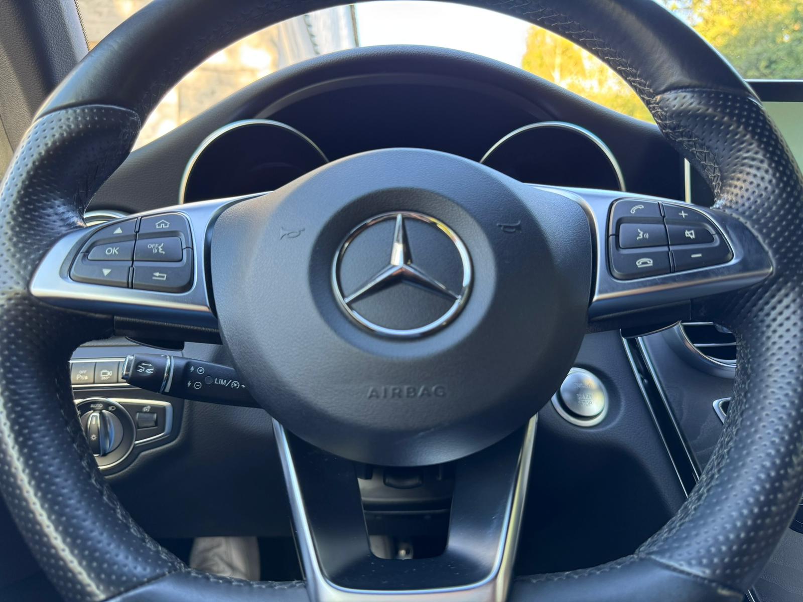 MERCEDES-BENZ C 200 Cabriolet AMG Line 4Matic 9G-Tronic-image-26