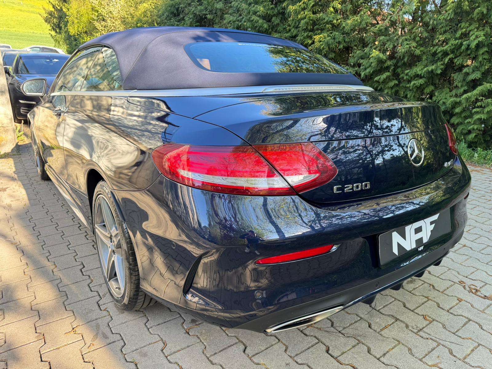 MERCEDES-BENZ C 200 Cabriolet AMG Line 4Matic 9G-Tronic-image-3