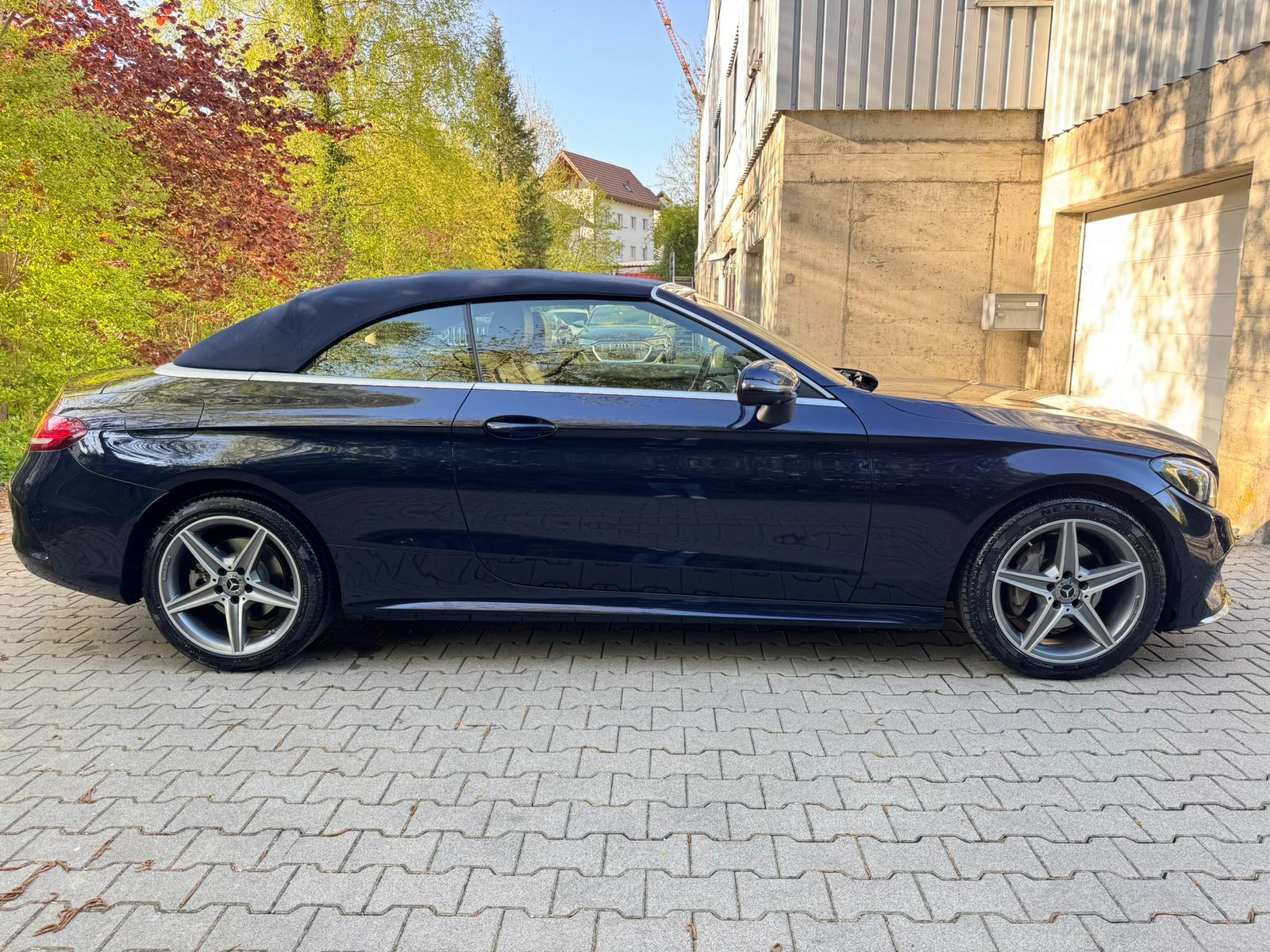 MERCEDES-BENZ C 200 Cabriolet AMG Line 4Matic 9G-Tronic-image-8