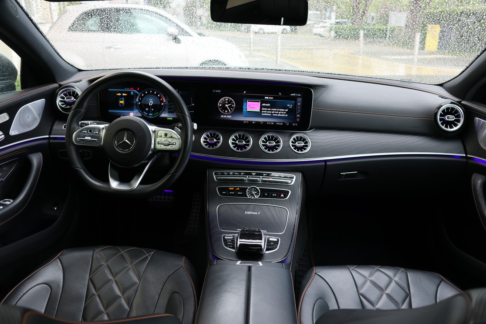 MERCEDES-BENZ CLS 450 4Matic Edition 1 AMG Line-image-12