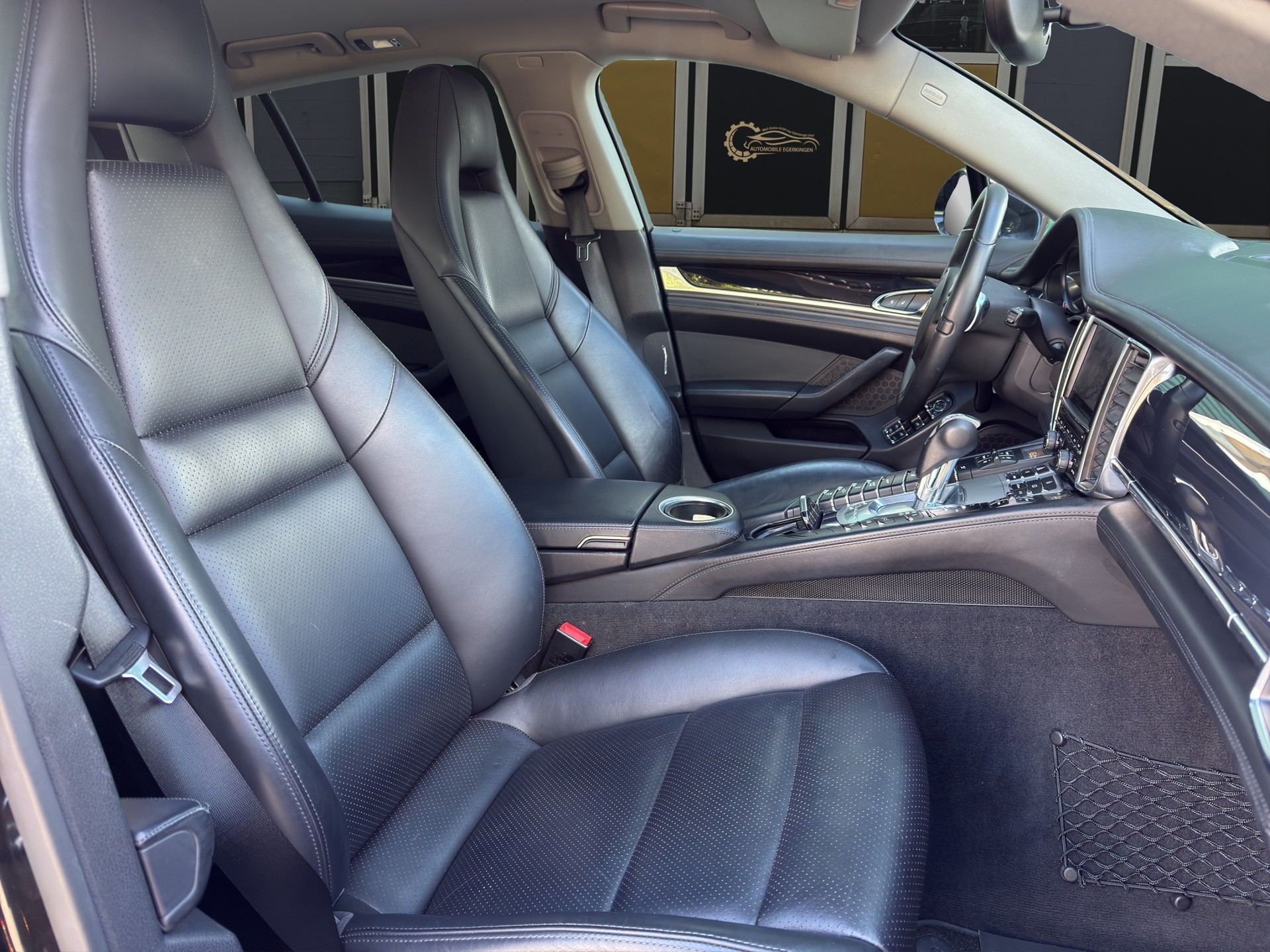 PORSCHE Panamera 4.8 V8 4S PDK-image-9
