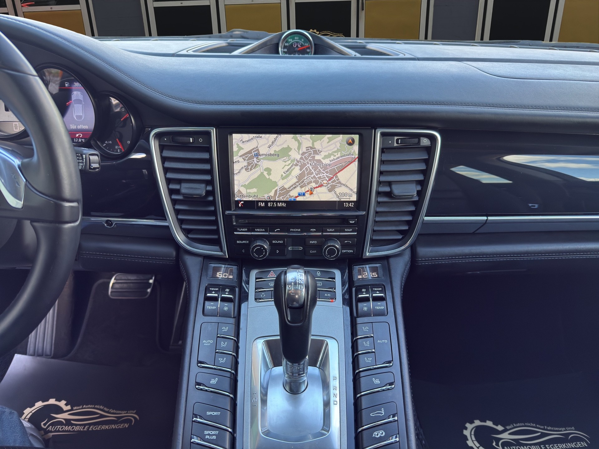 PORSCHE Panamera 4.8 V8 4S PDK-image-15