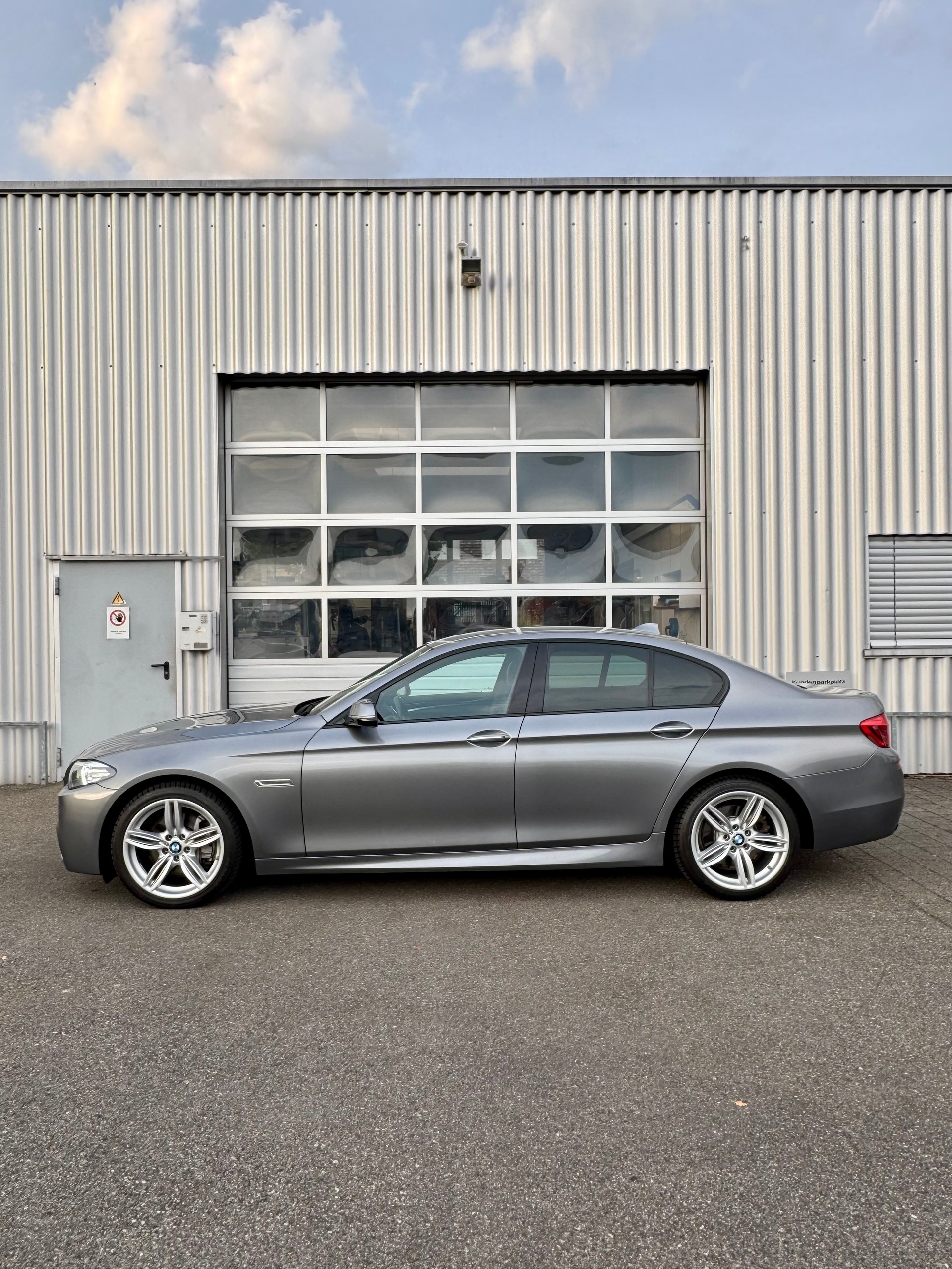 BMW 525d xDrive Steptronic-image-2