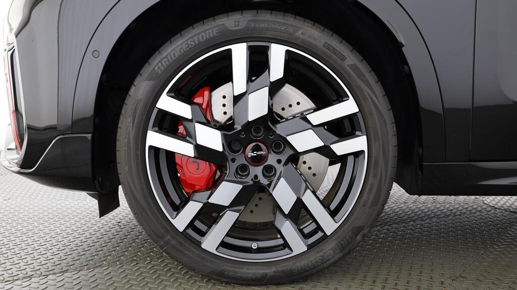 MINI John Cooper Works Countryman ALL4-image-9