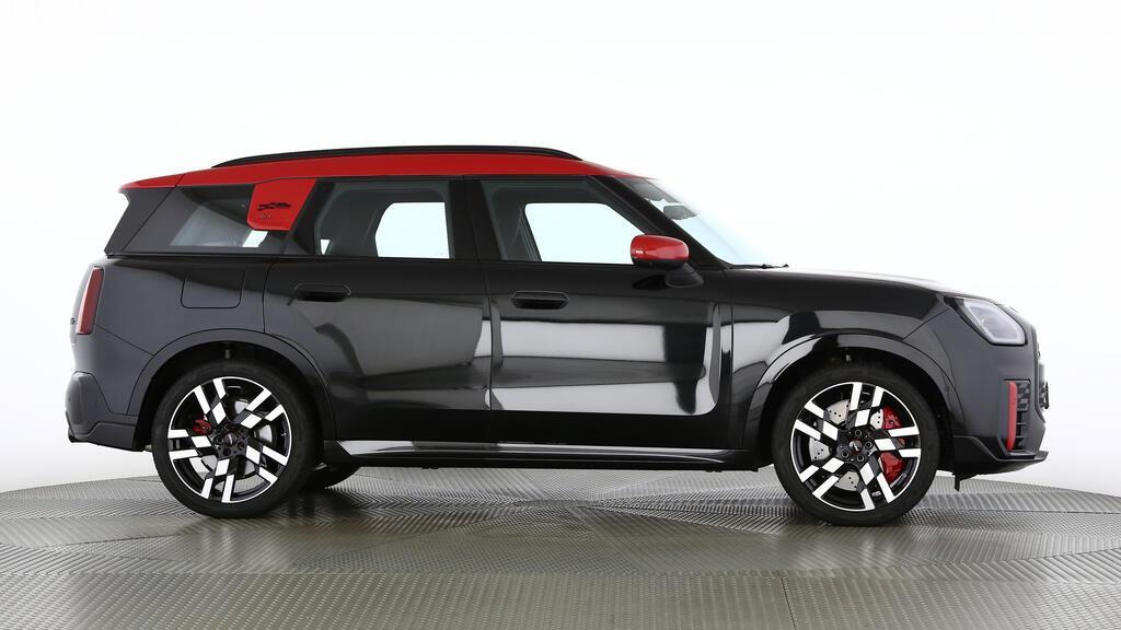 MINI John Cooper Works Countryman ALL4-image-1