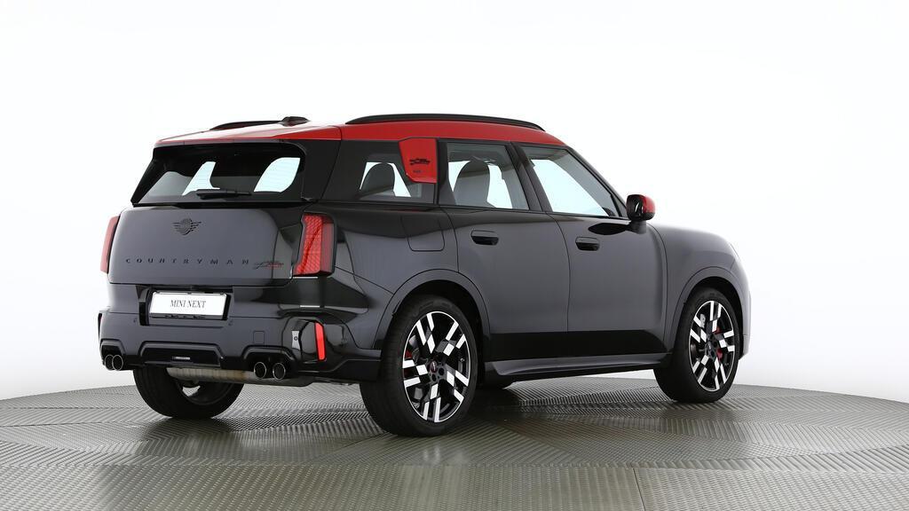 MINI John Cooper Works Countryman ALL4-image-3