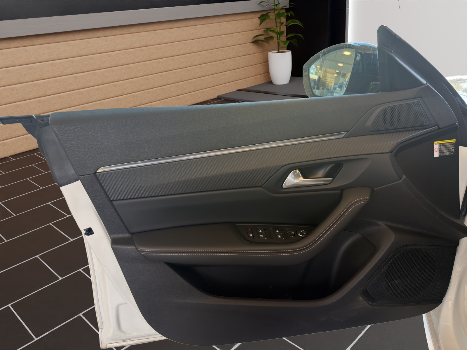 PEUGEOT 508 SW 2.0BHDI GTLineEAT8-image-12