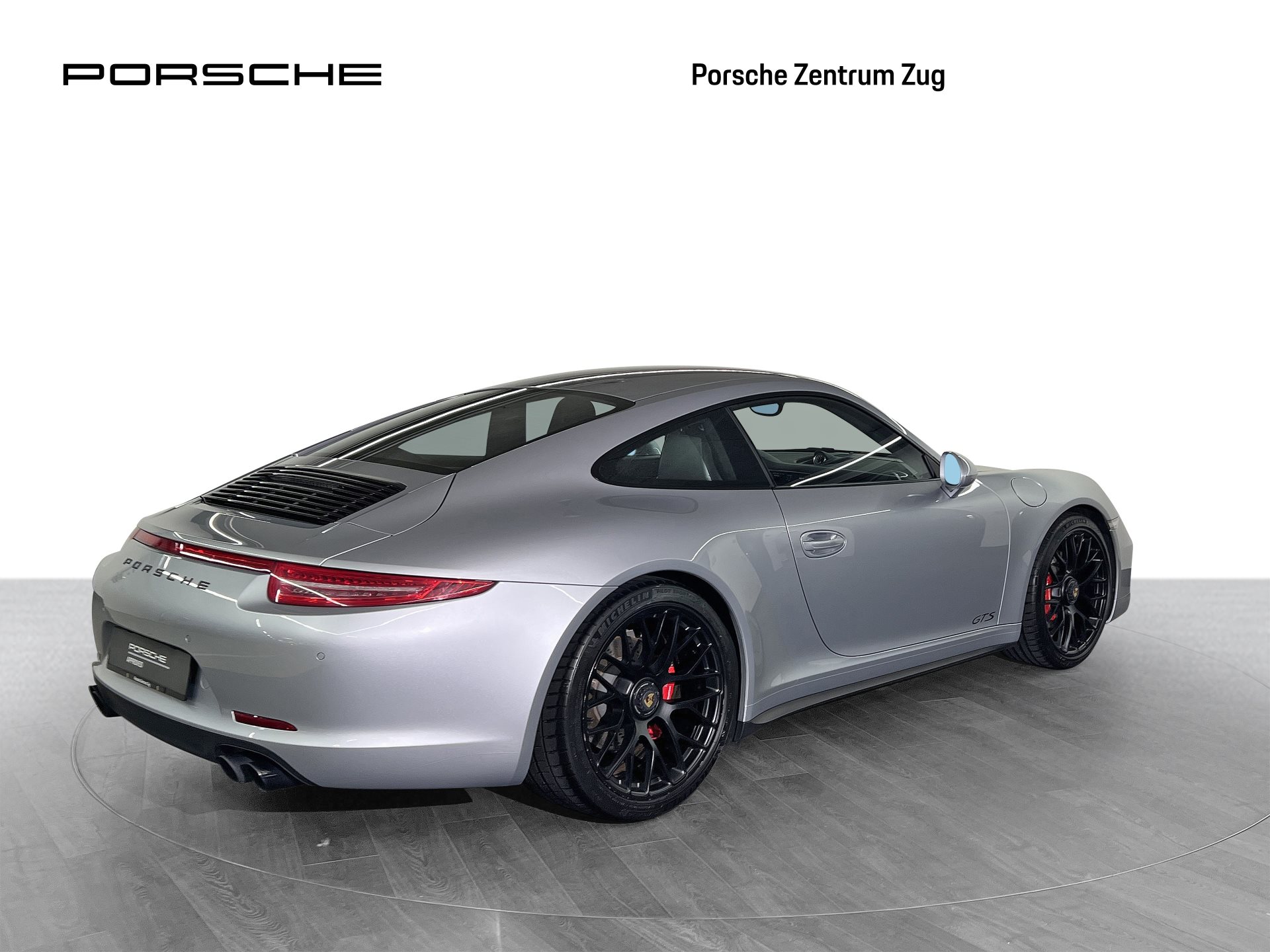 PORSCHE 911 Carrera 4 GTS-image-9