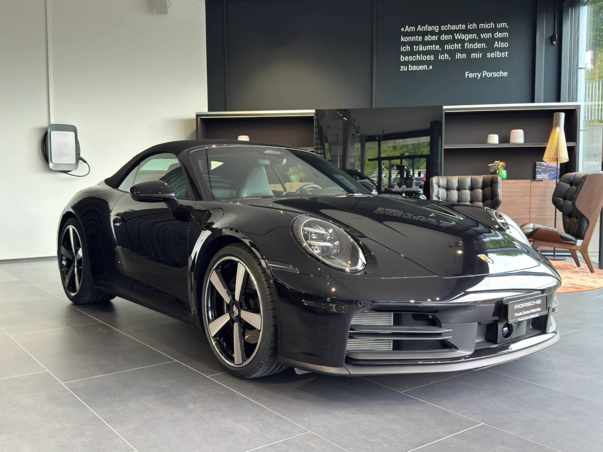 PORSCHE 911 Carrera Cabriolet-image-8