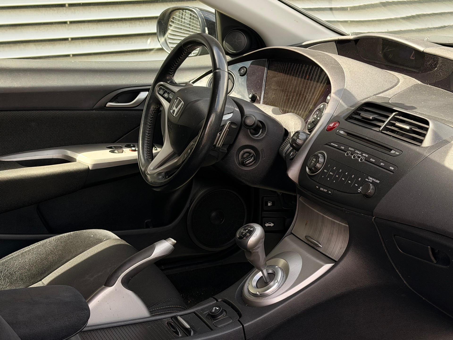 HONDA Civic 1.8i Type-S i-Shift-image-8