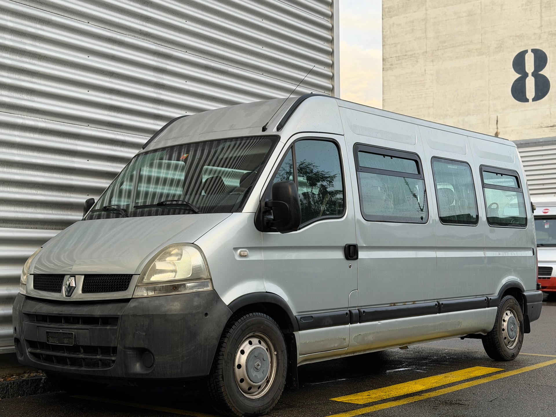 RENAULT Master T35 2.5dCi Minibus