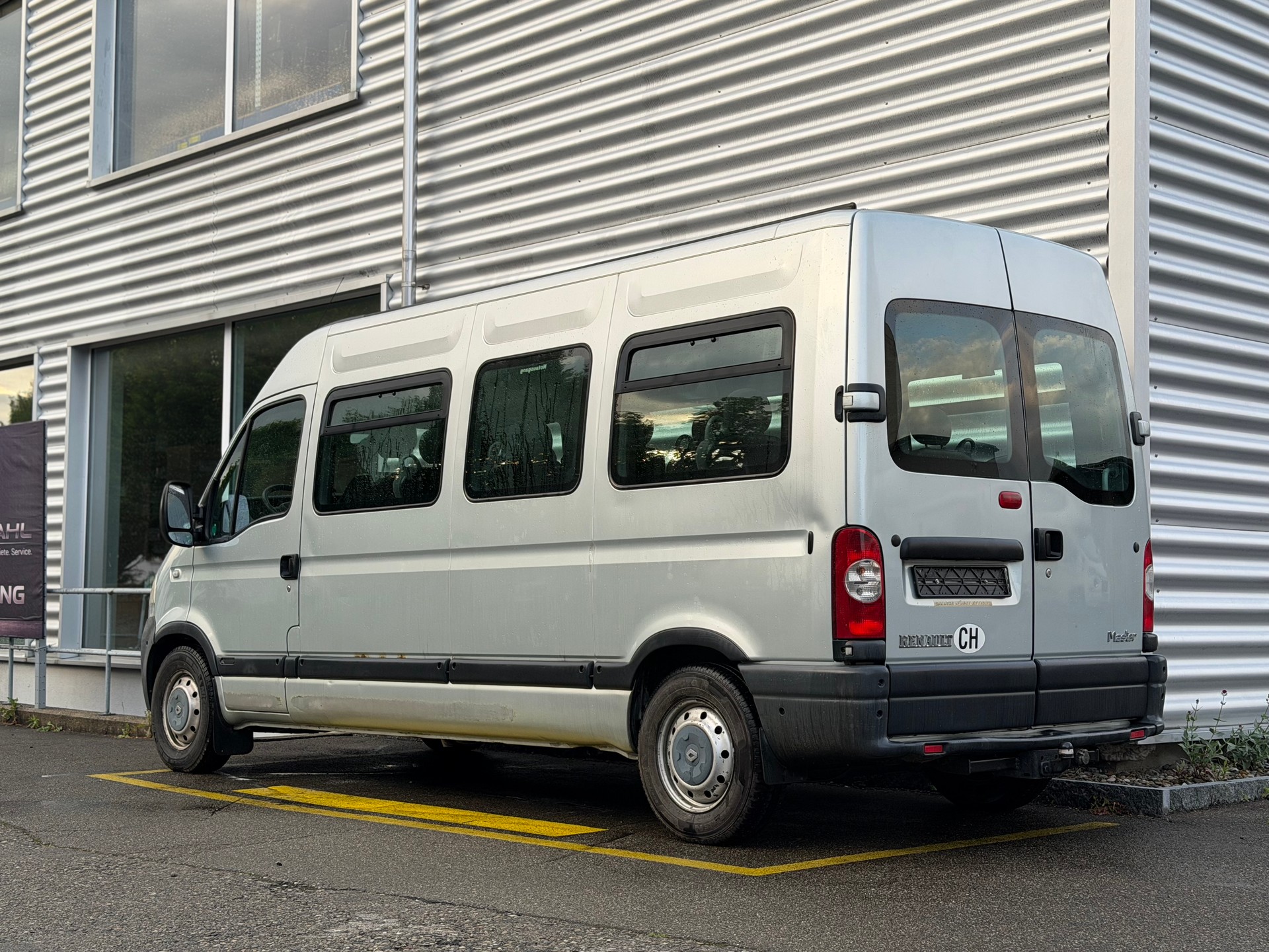 RENAULT Master T35 2.5dCi Minibus-showroom-element-1