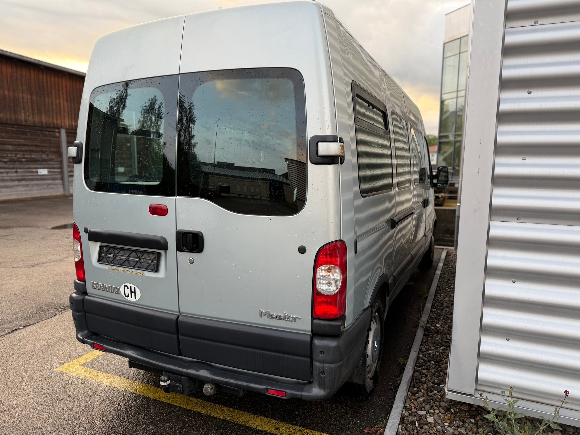 RENAULT Master T35 2.5dCi Minibus-image-6