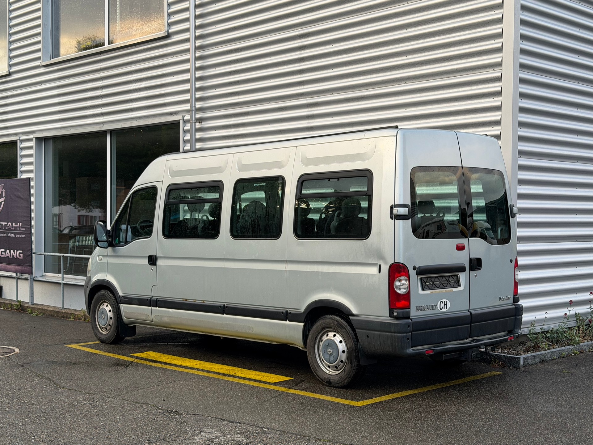 RENAULT Master T35 2.5dCi Minibus-showroom-element-3