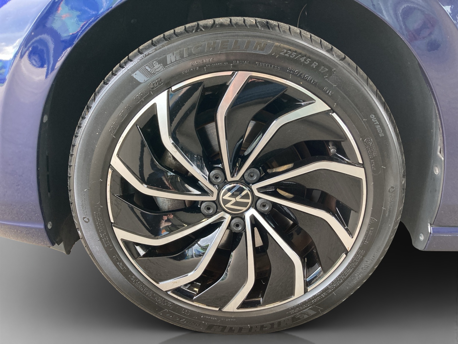 VW Golf Variant 1.5 eTSI mHEV Life-image-15