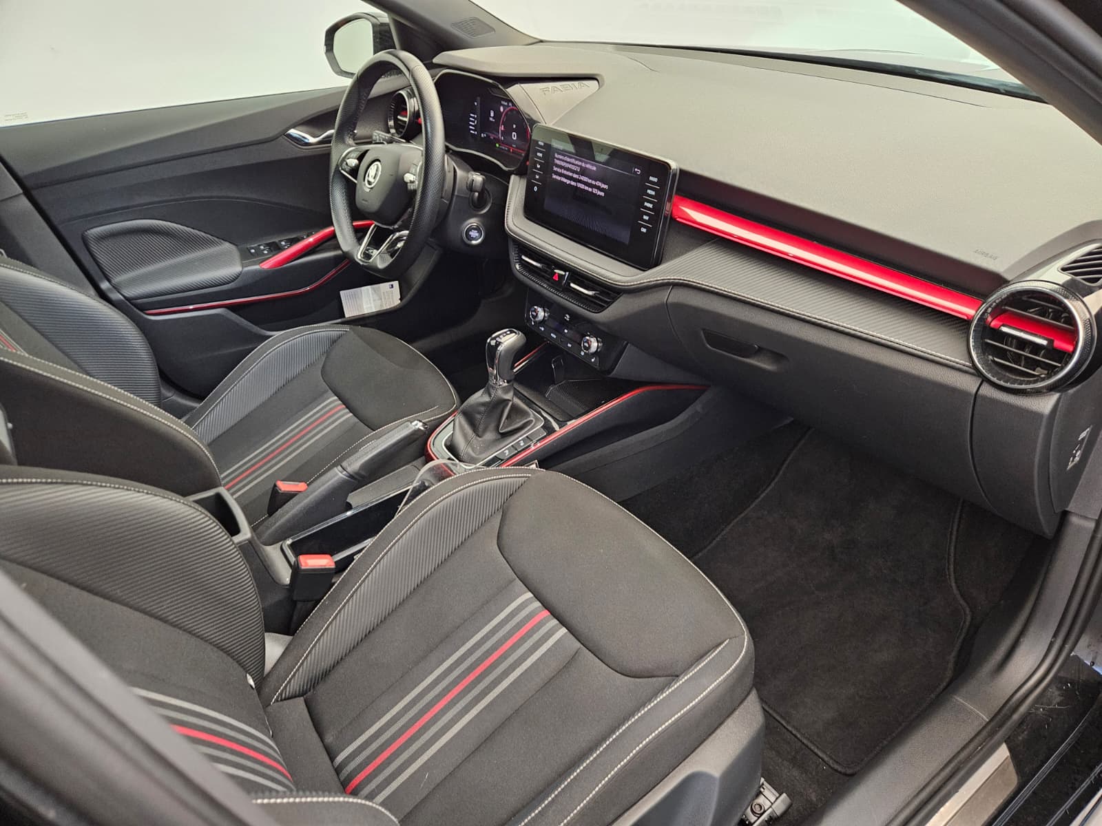 SKODA Fabia 1.0 TSI Monte Carlo DSG-image-11