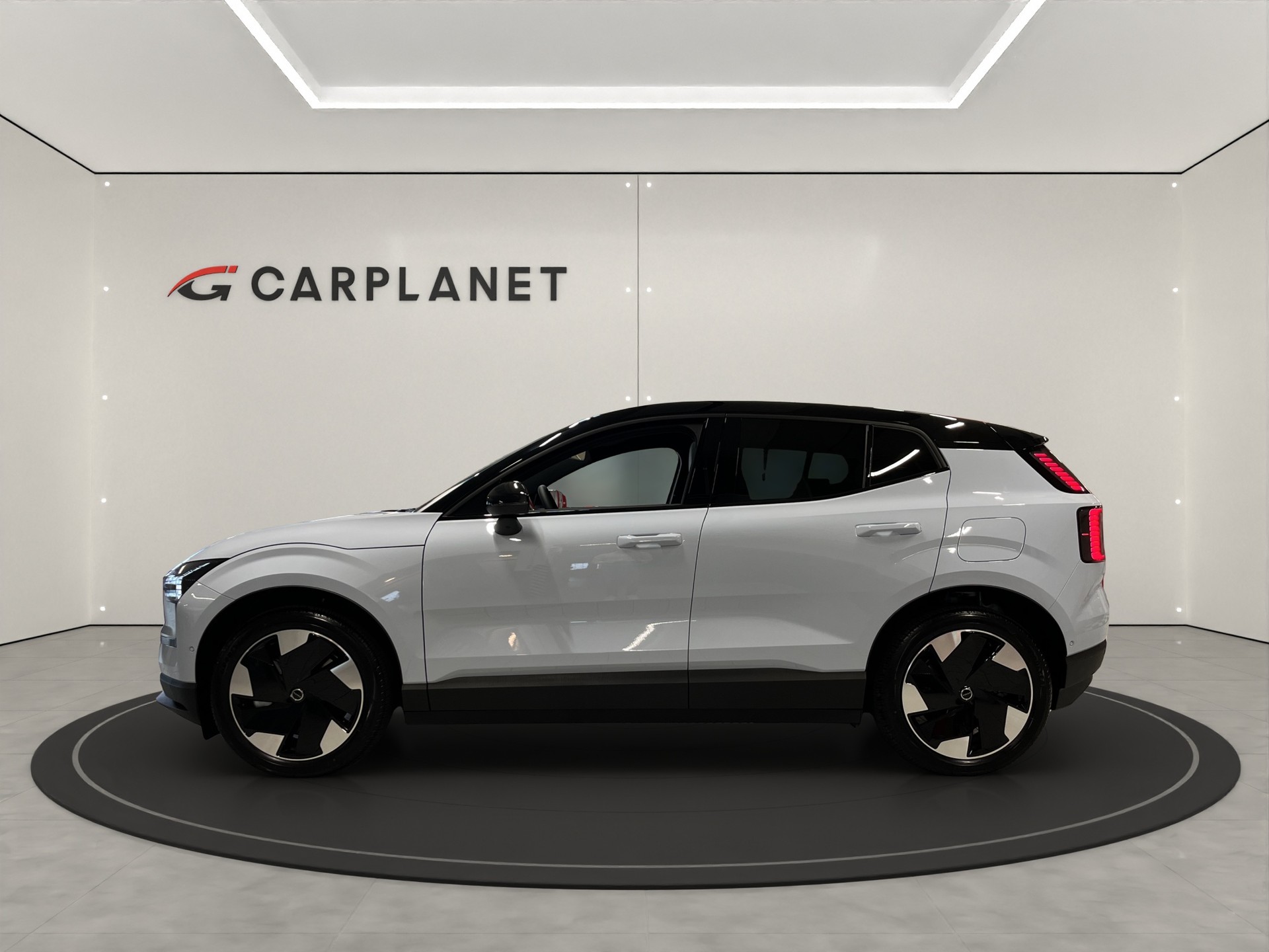 VOLVO EX30 E60 Twin Ultra Performance AWD-image-2
