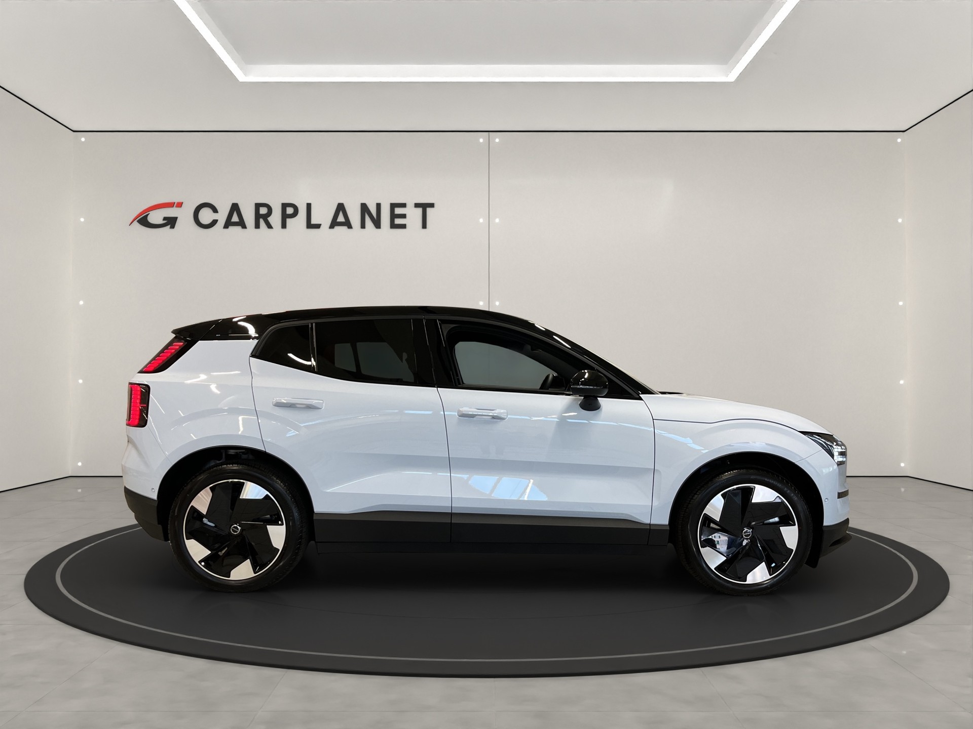 VOLVO EX30 E60 Twin Ultra Performance AWD-image-4