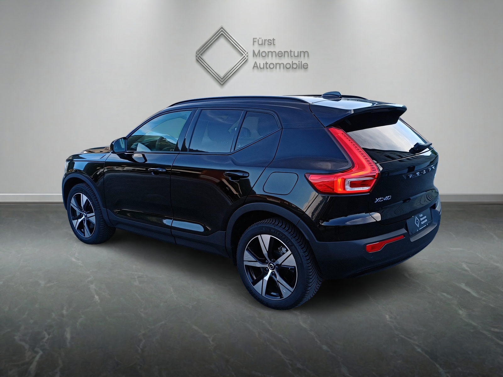VOLVO XC40 Recharge-image-4