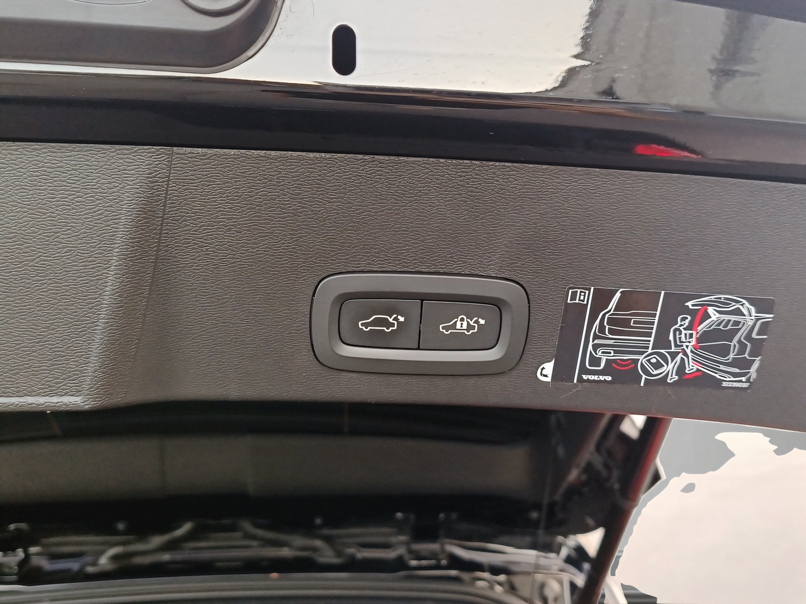 VOLVO XC40 Recharge-image-21