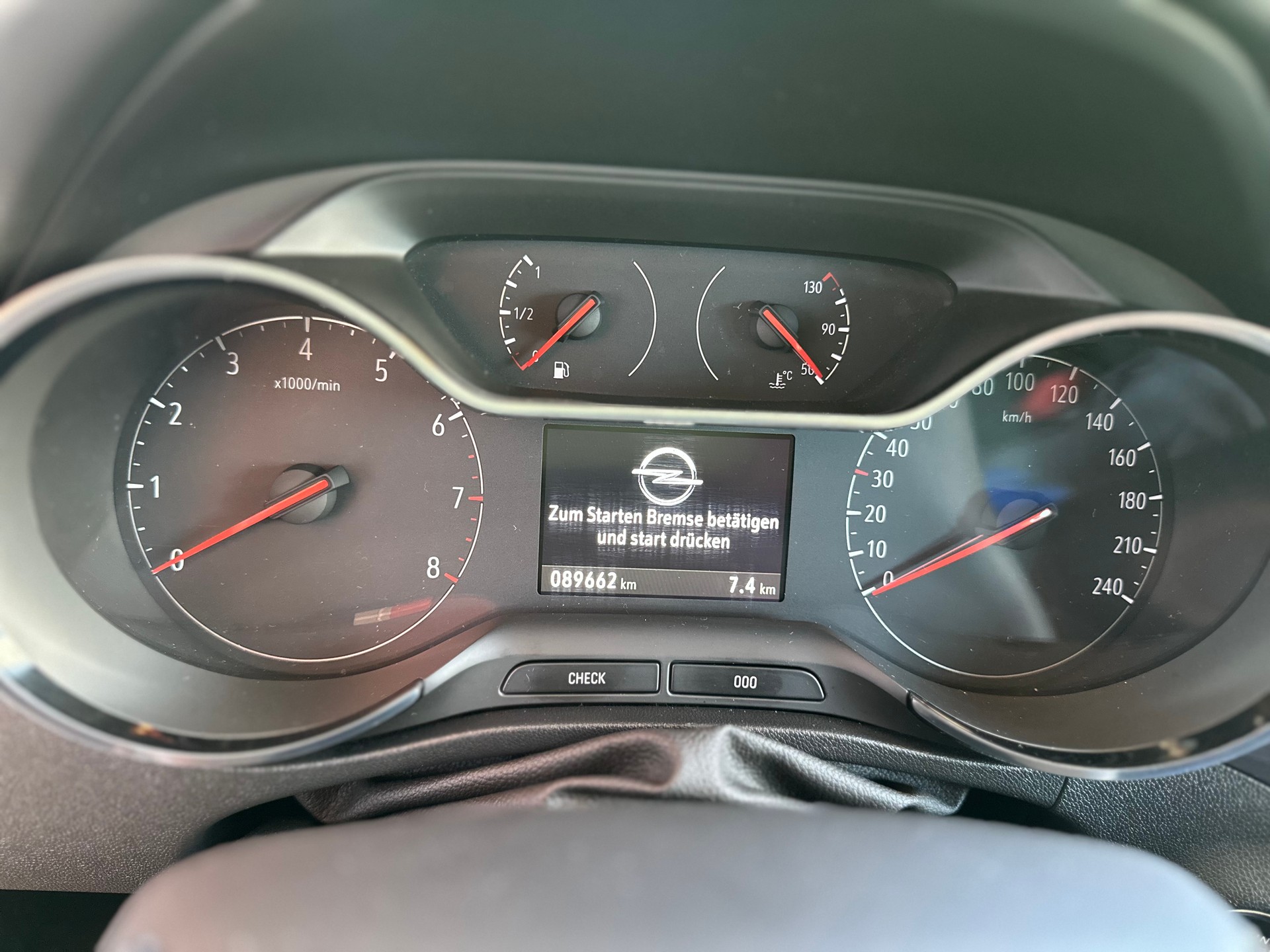 OPEL Crossland X 1.2i Ultimate Automatik-image-12