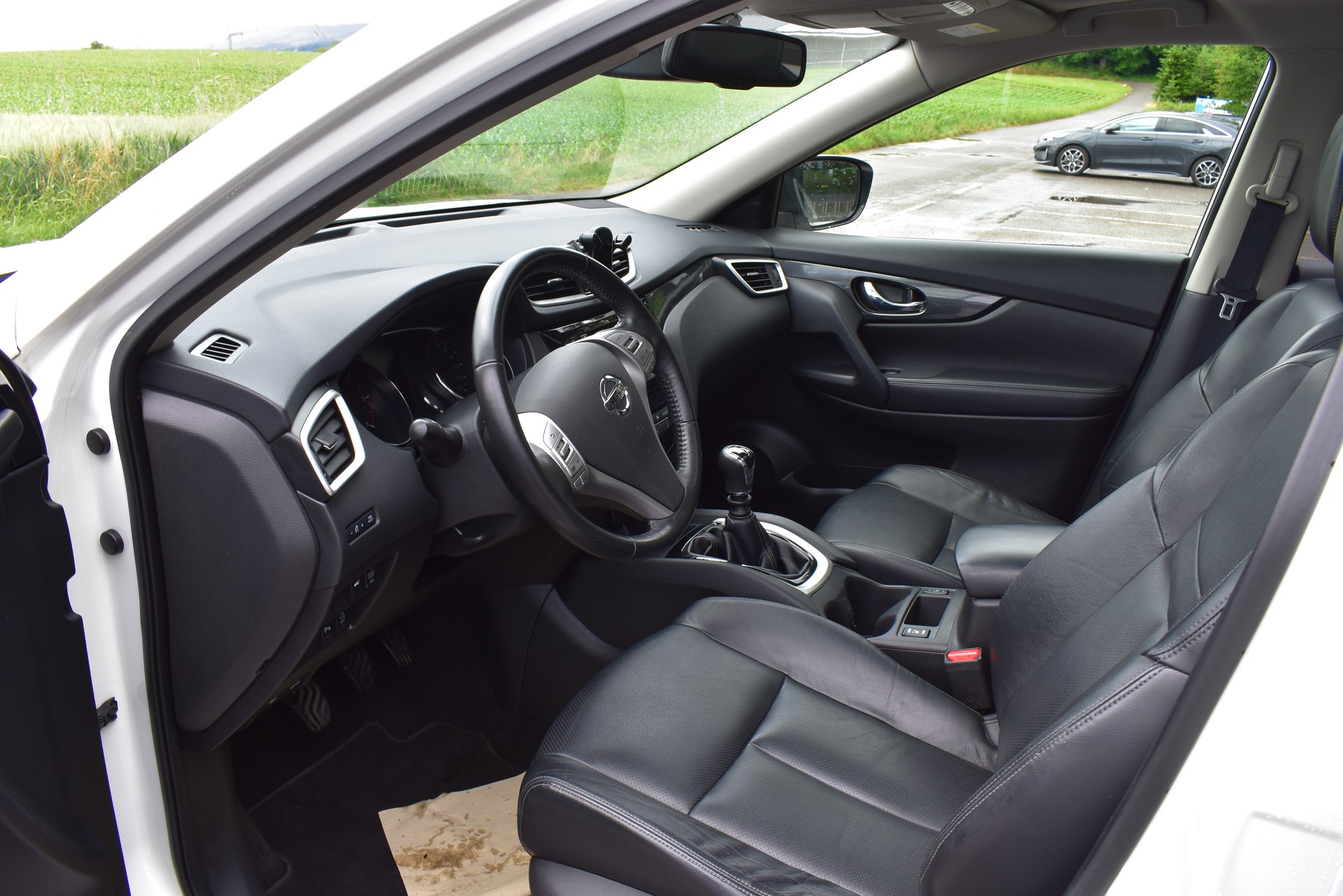 NISSAN X-Trail 1.6 dCi tekna-image-8