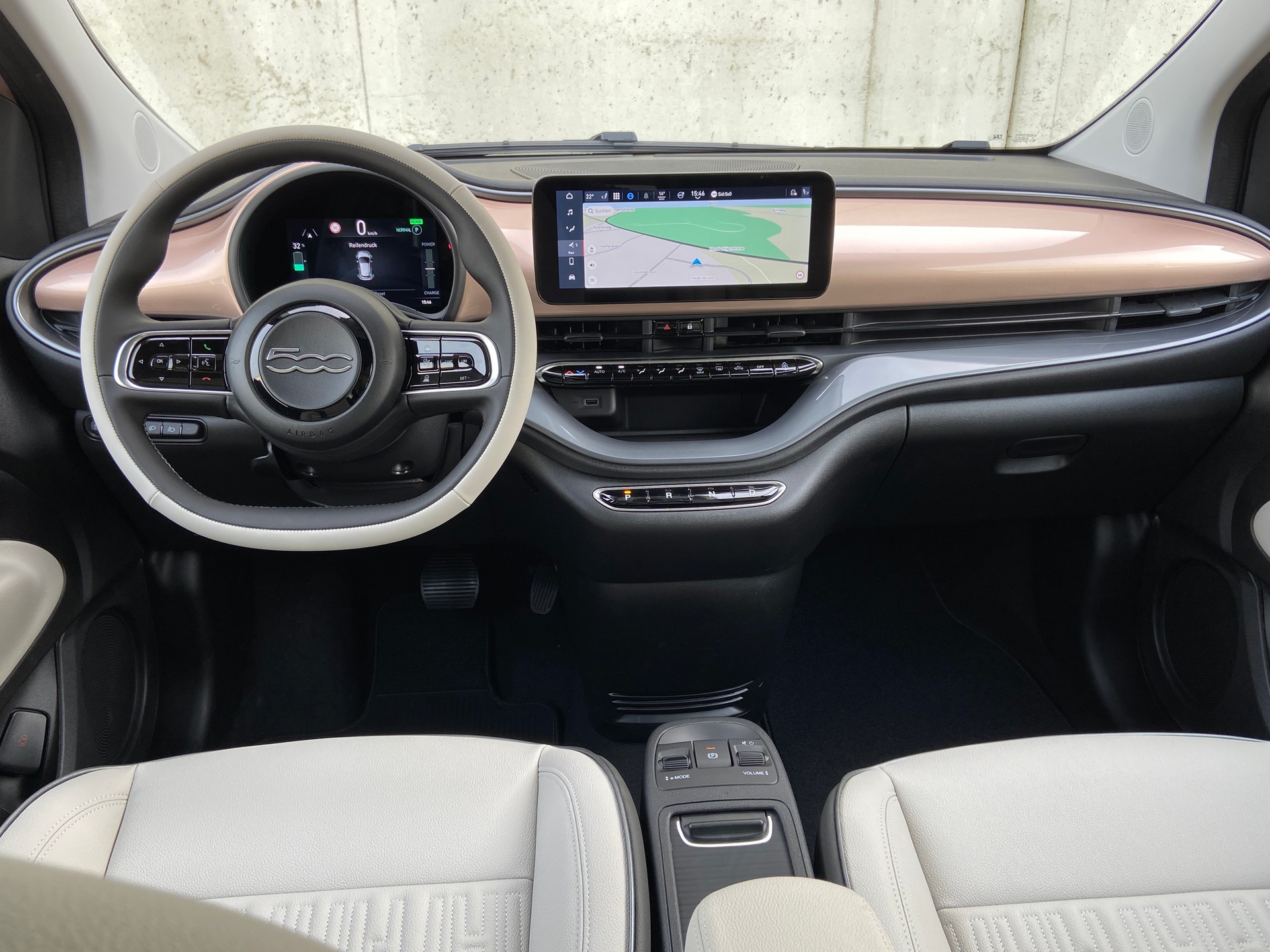 FIAT 500 C electric 87 kW La Prima-image-6