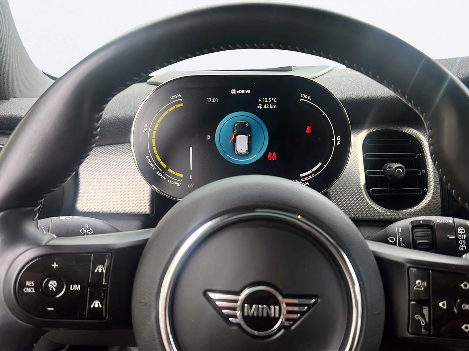 MINI Cooper SE-image-11