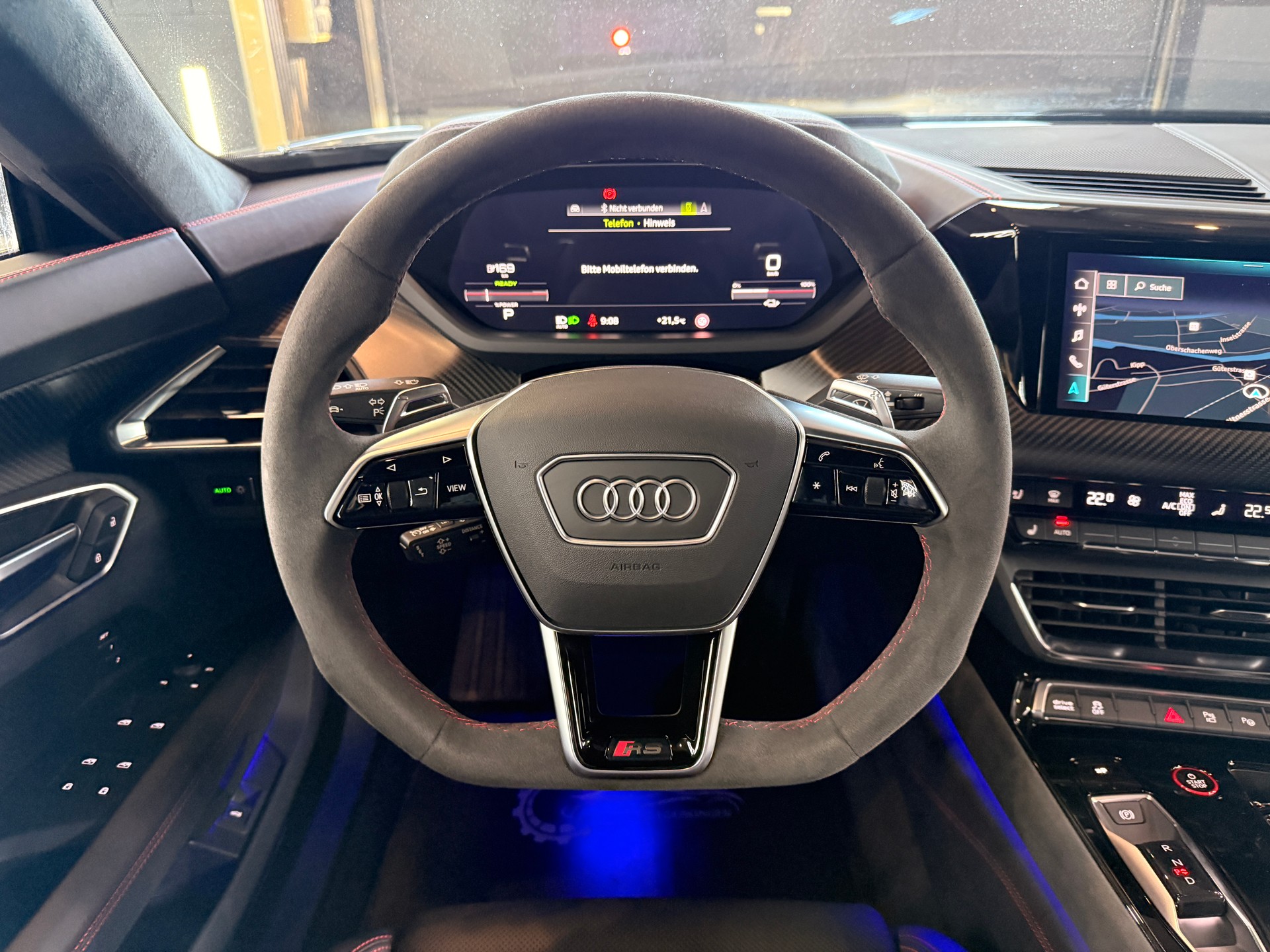 AUDI RS e-tron GT quattro-image-13